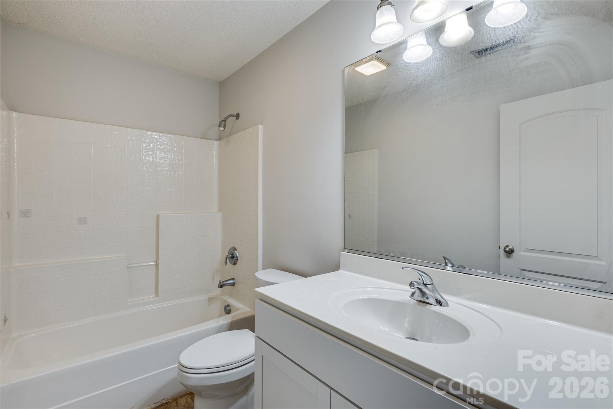 1575 Windy Holly Lane — Newton
