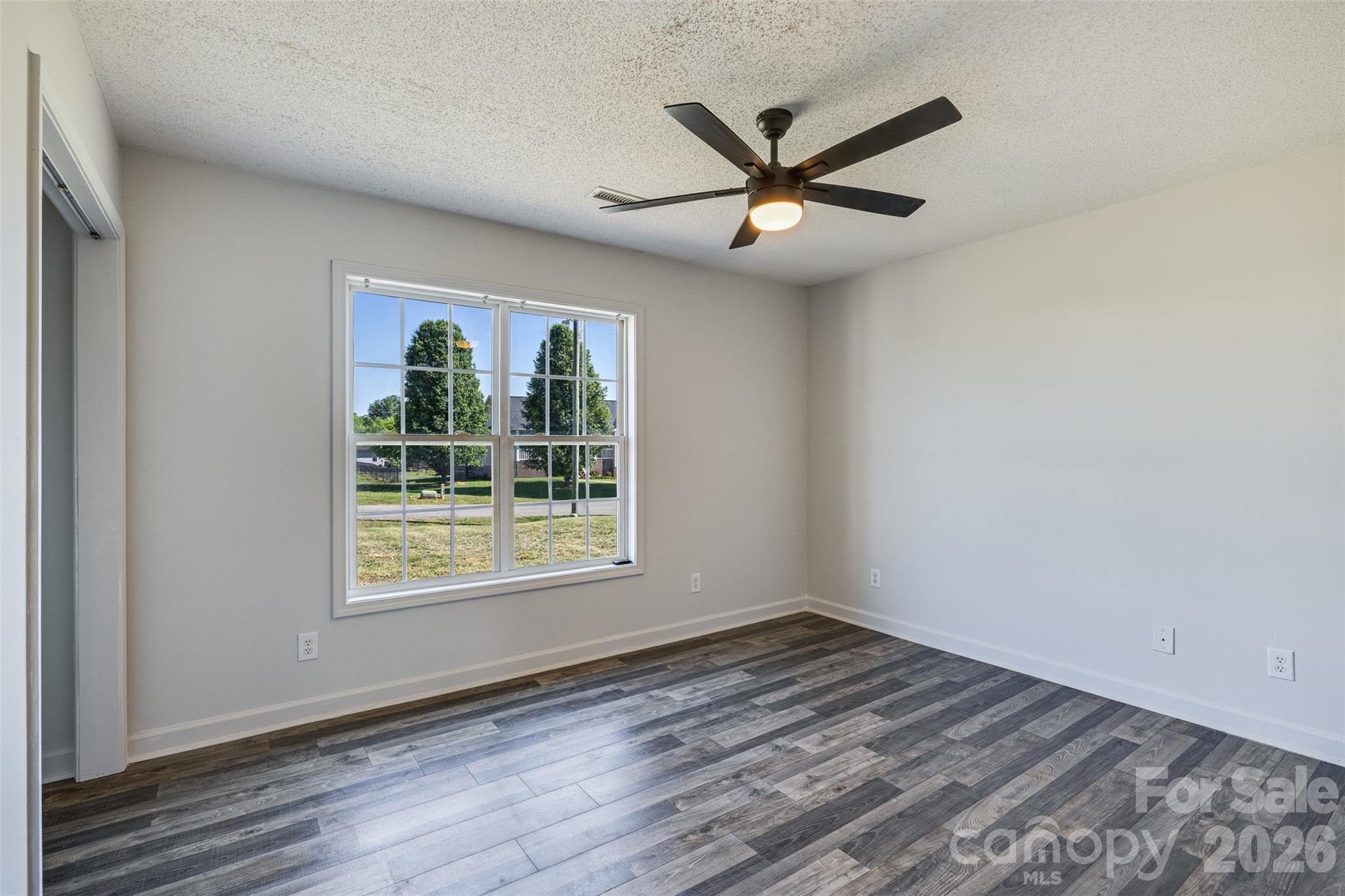 1575 Windy Holly Lane — Newton