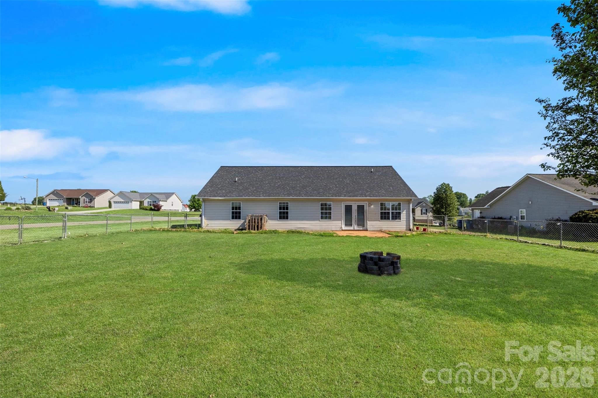 1575 Windy Holly Lane — Newton