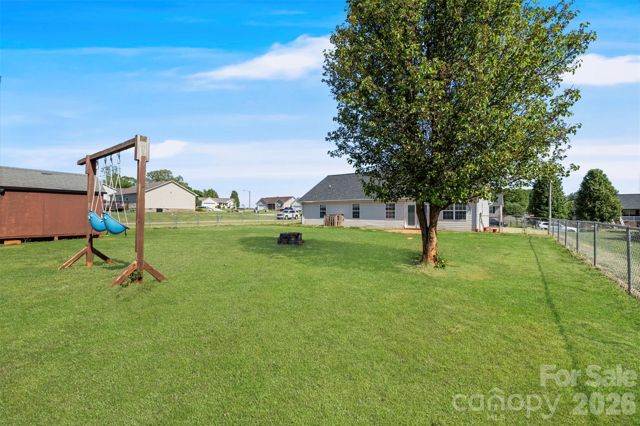 1575 Windy Holly Lane — Newton
