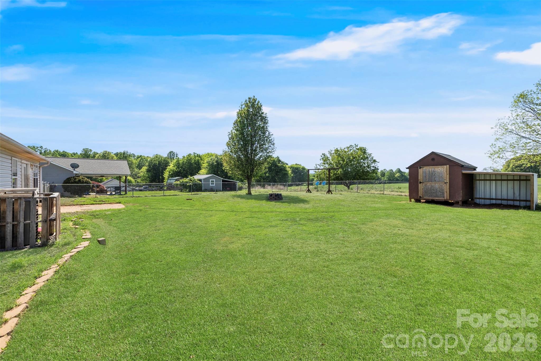 1575 Windy Holly Lane — Newton