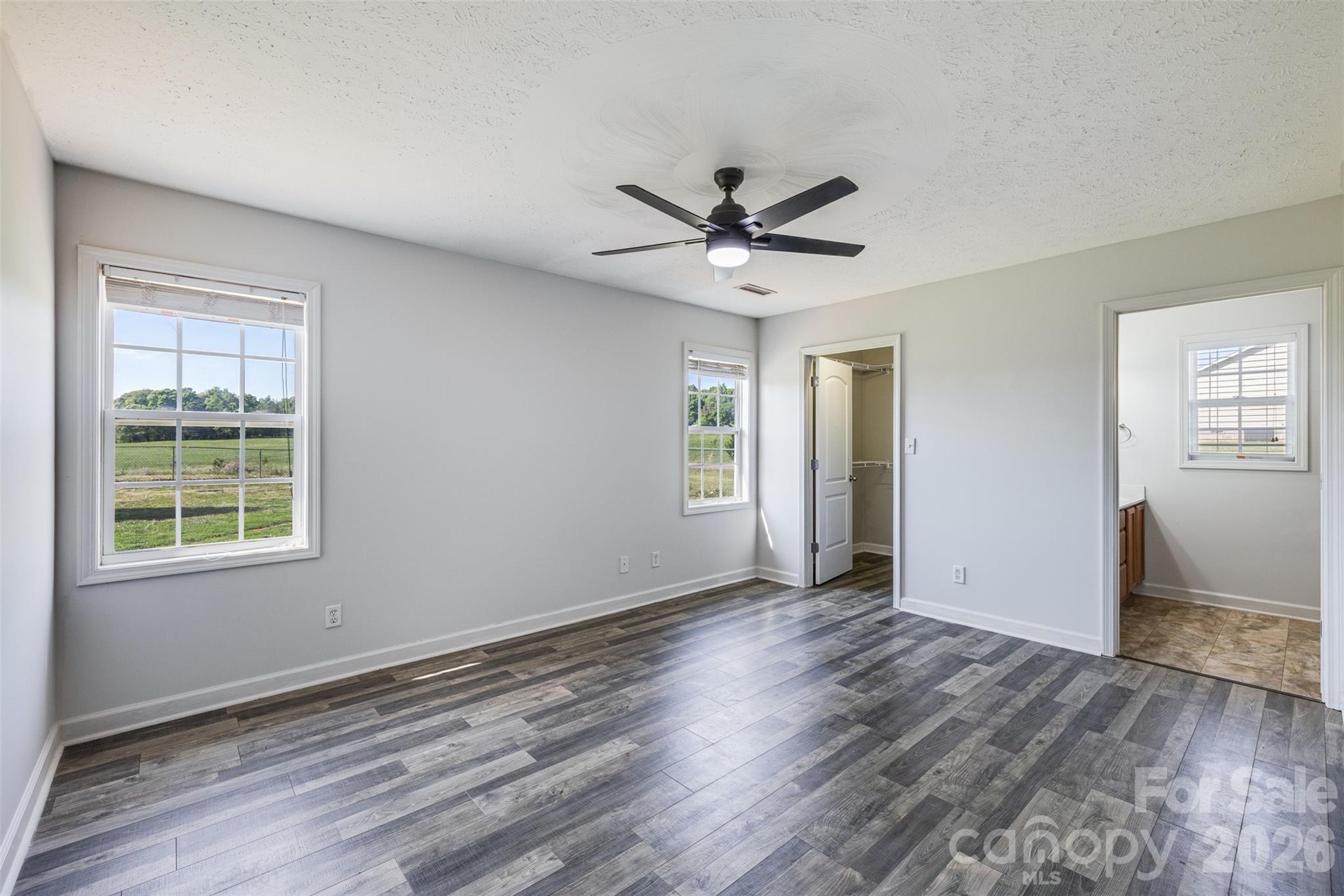 1575 Windy Holly Lane — Newton