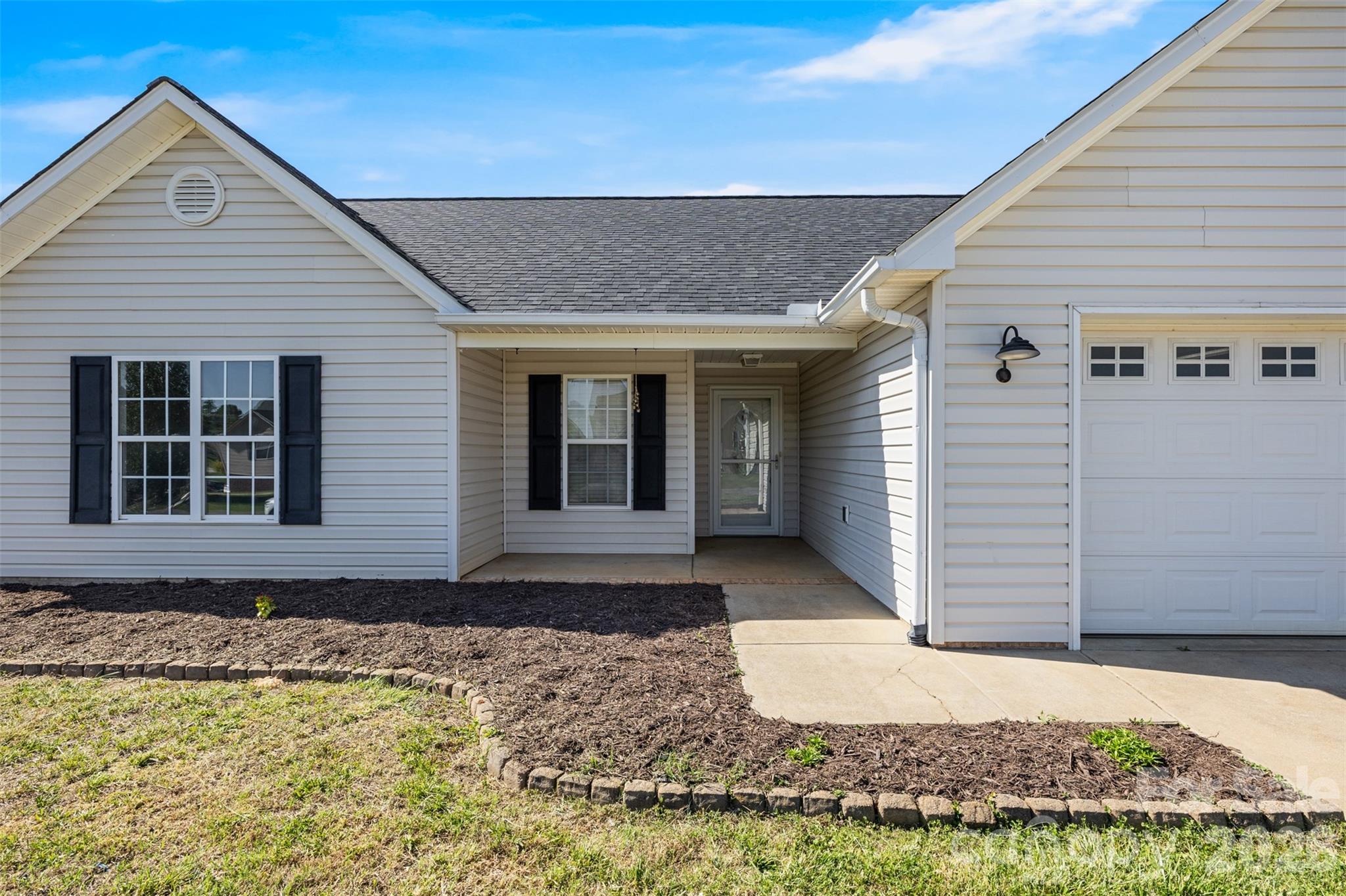 1575 Windy Holly Lane — Newton