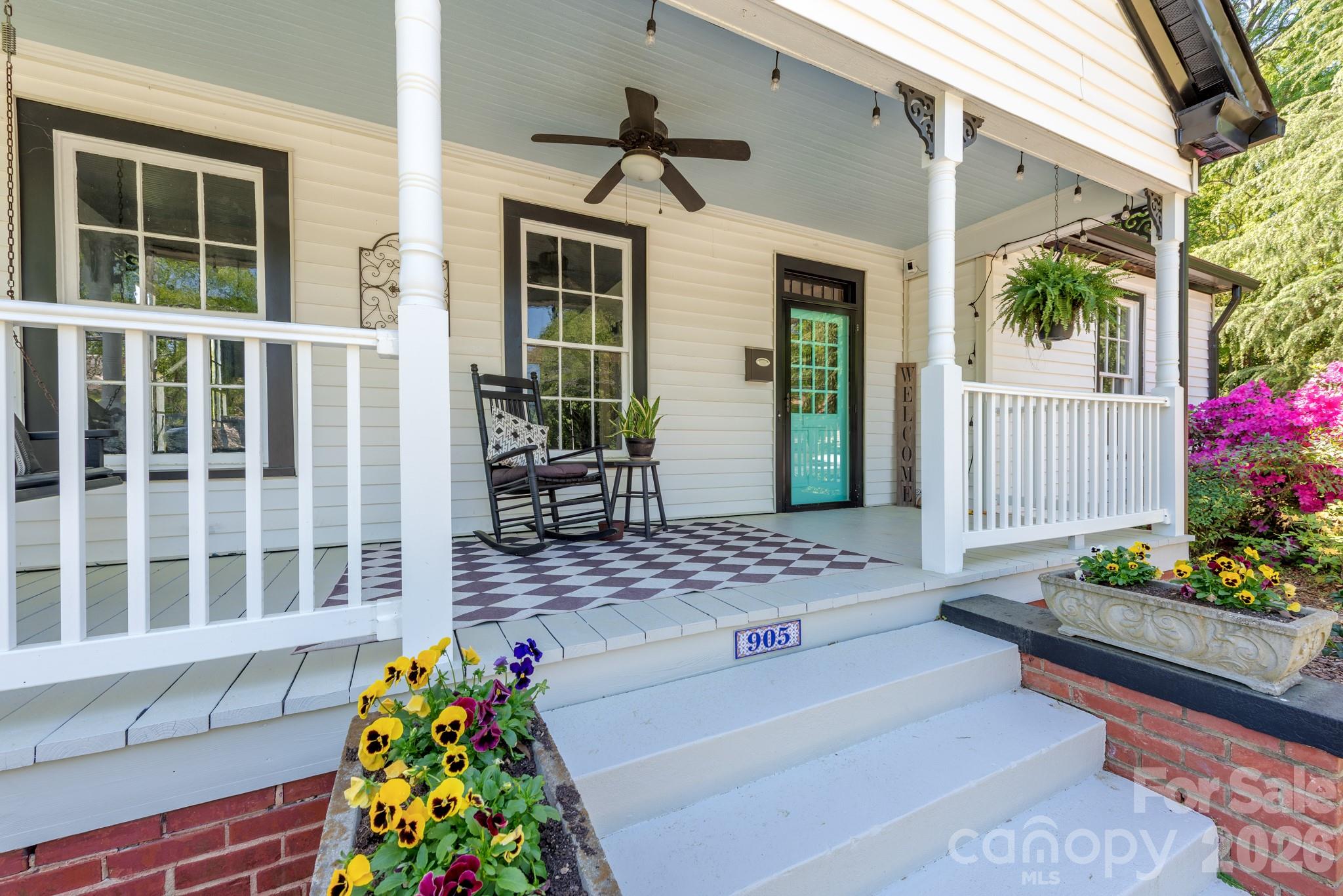 905 W Franklin Street — Monroe