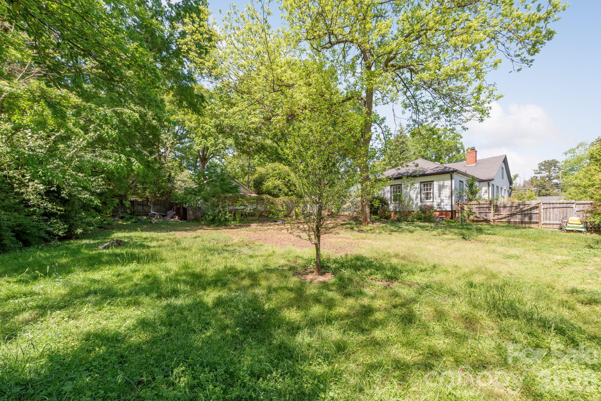 905 W Franklin Street — Monroe