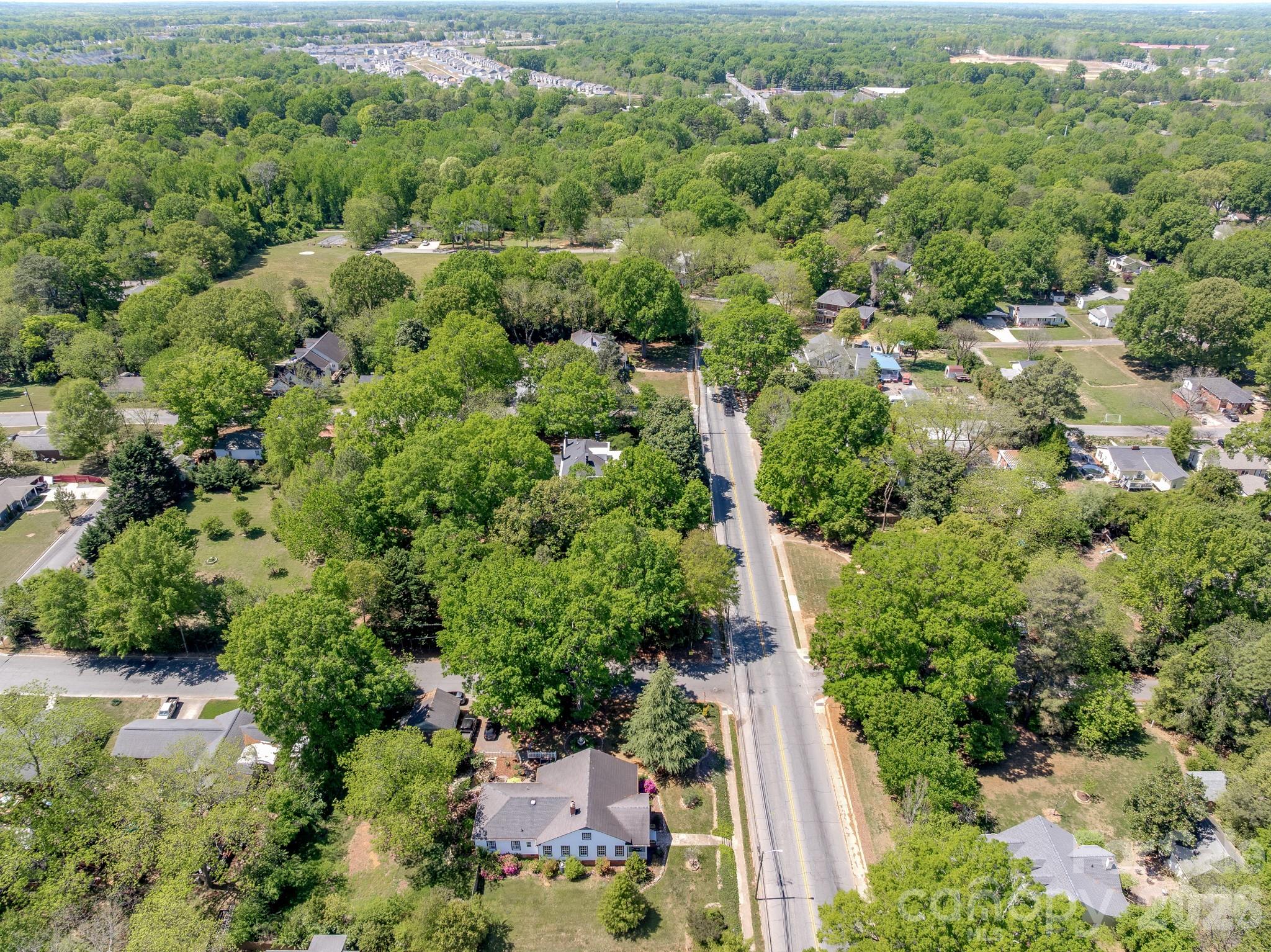 905 W Franklin Street — Monroe
