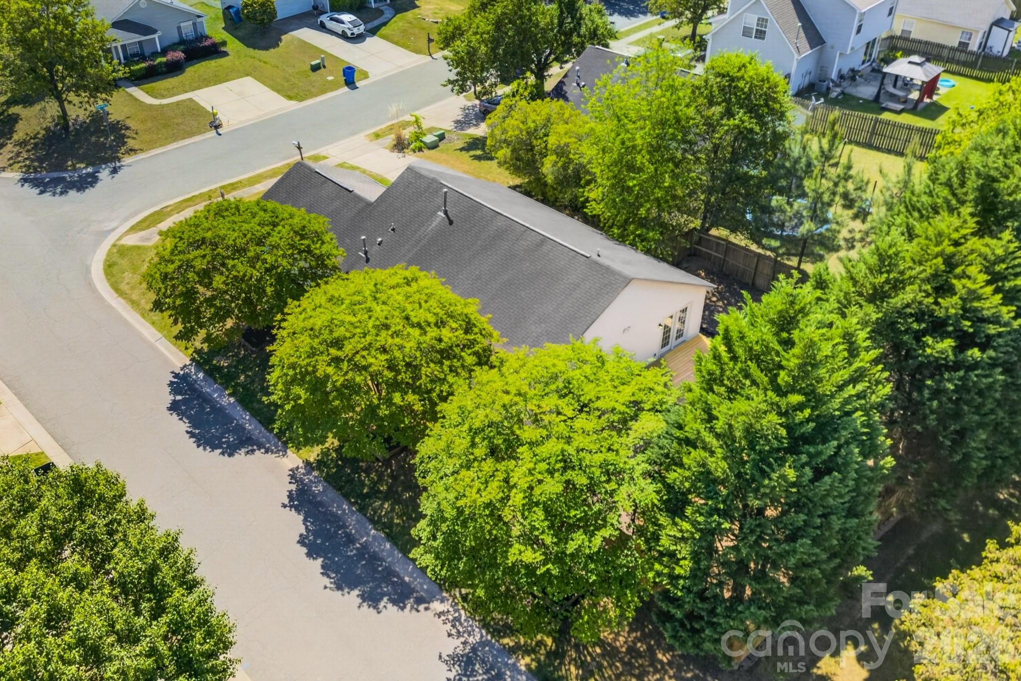 102 Daventry Place — Mooresville