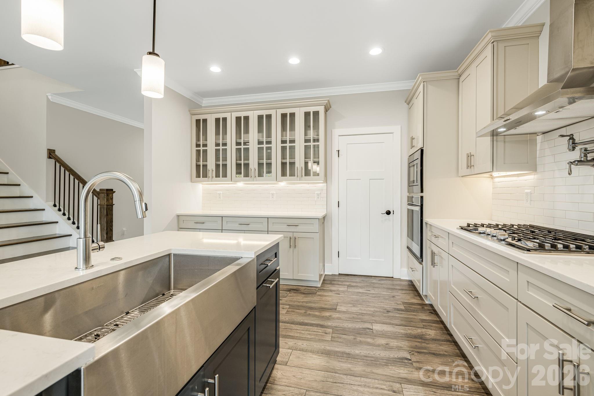 17 Baxter Woods Lane — Candler