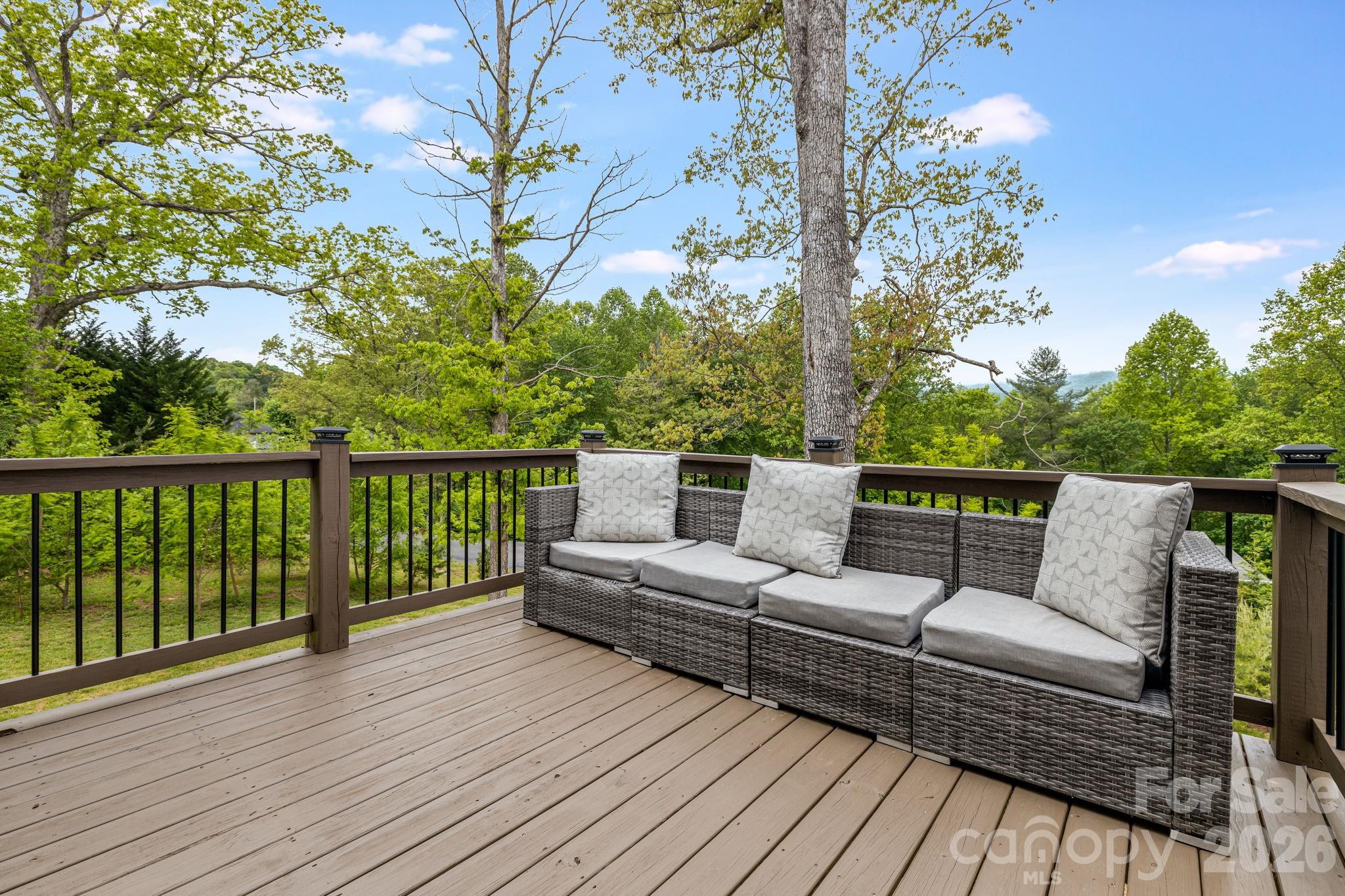 17 Baxter Woods Lane — Candler