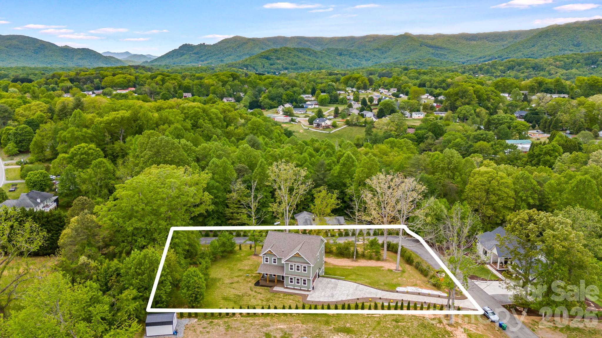 17 Baxter Woods Lane — Candler