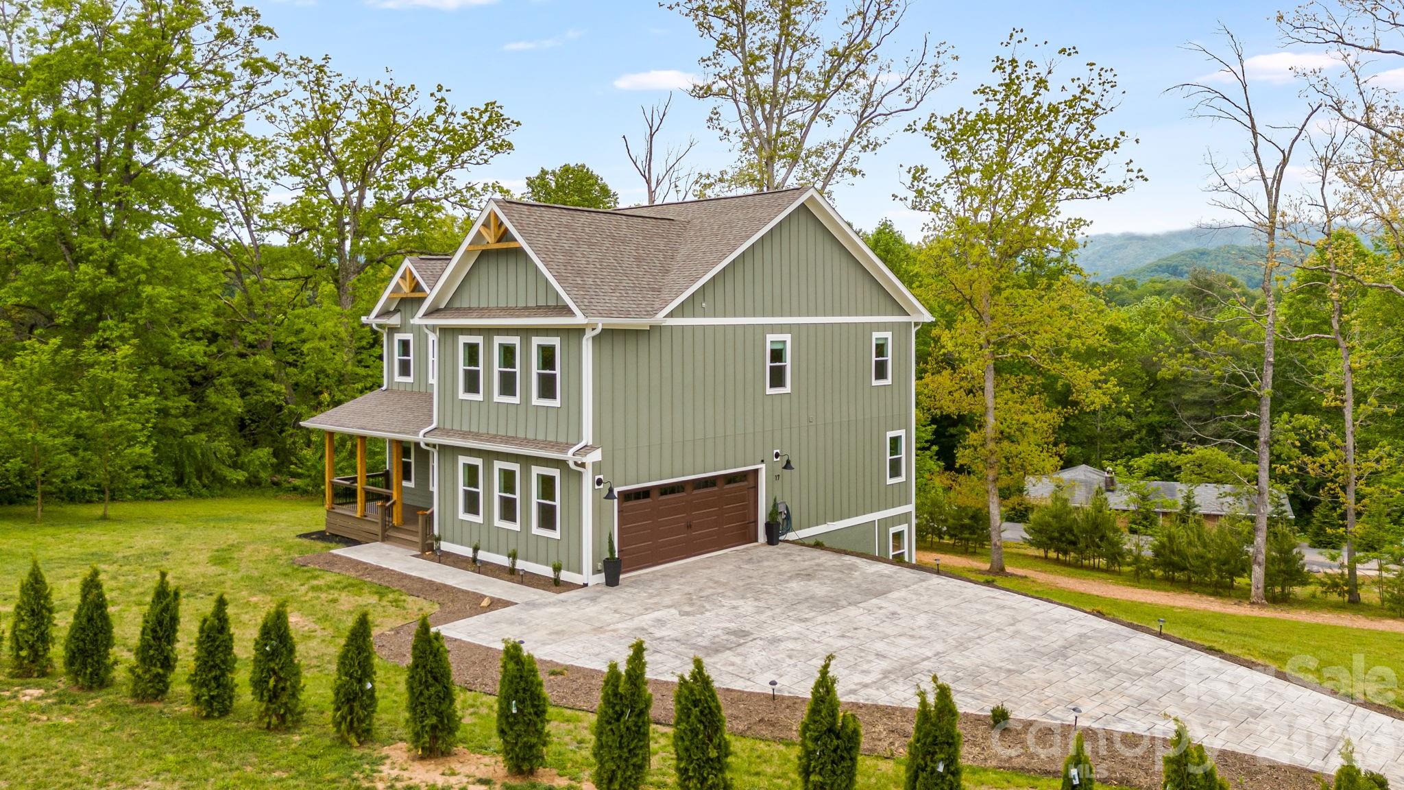 17 Baxter Woods Lane — Candler