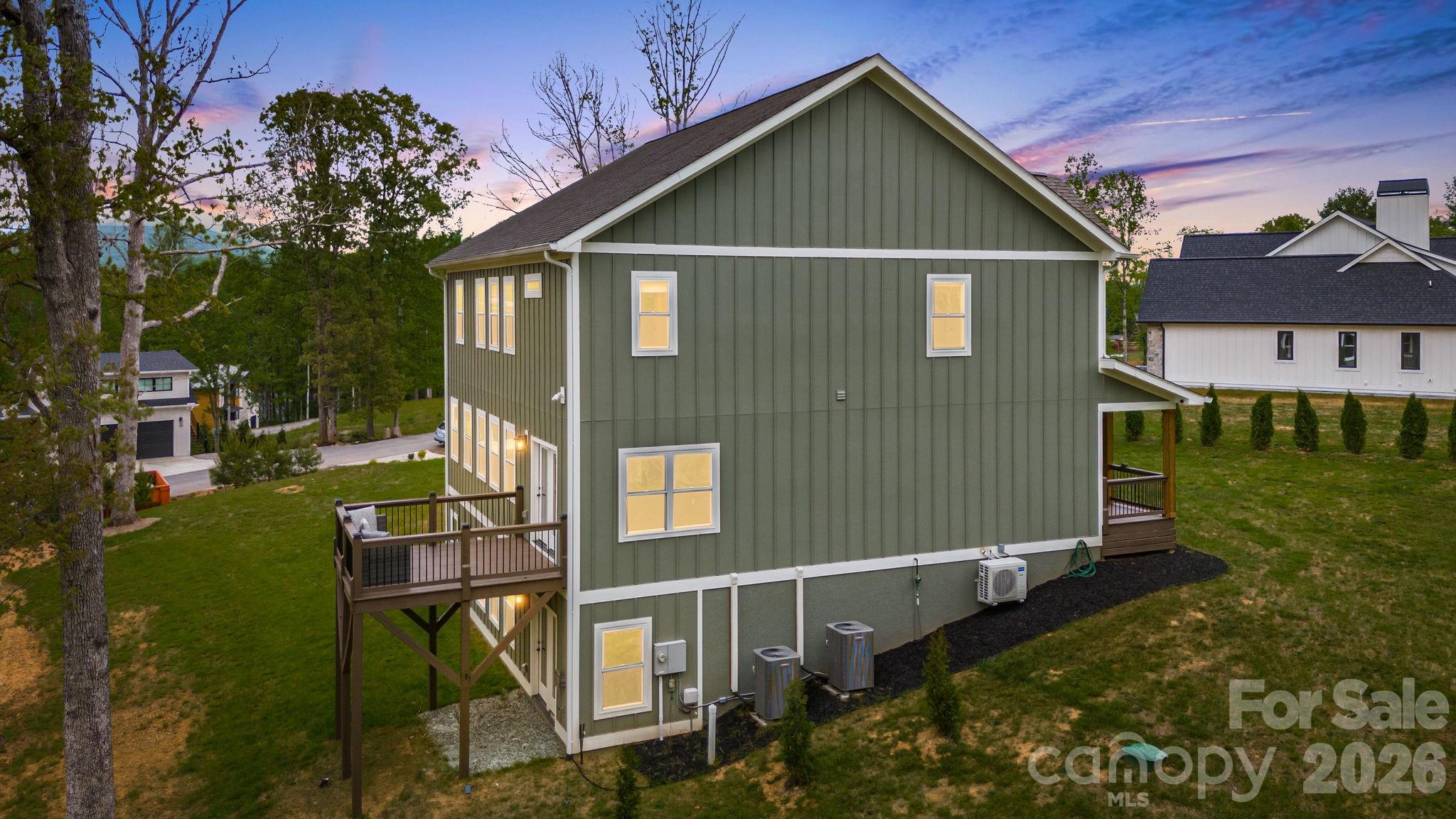 17 Baxter Woods Lane — Candler
