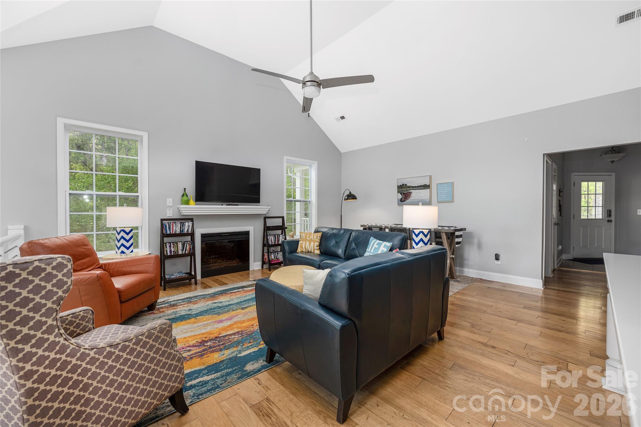 1325 Lytton Lane — Catawba