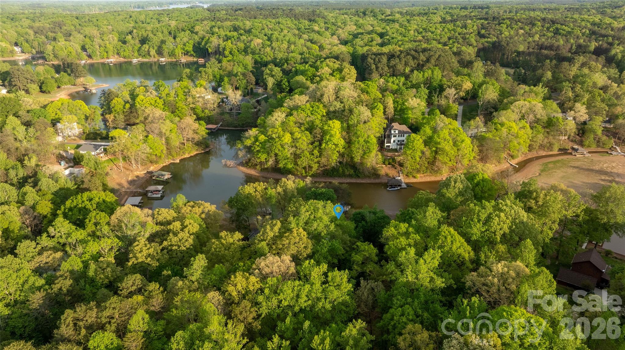 1325 Lytton Lane — Catawba