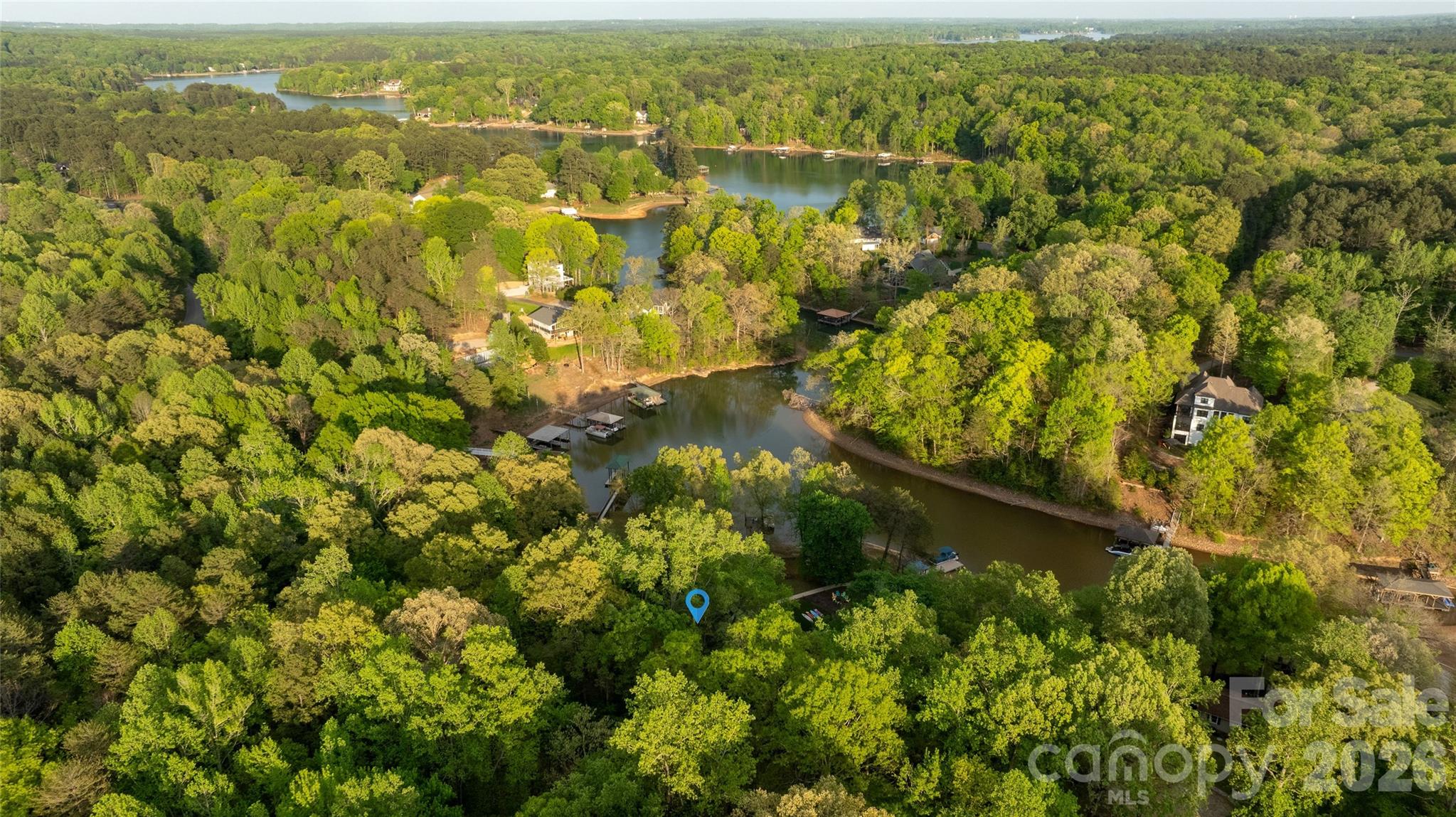 1325 Lytton Lane — Catawba