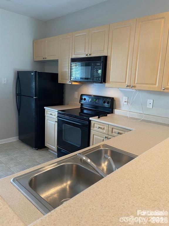 11435 Dixie Glen Drive — Charlotte