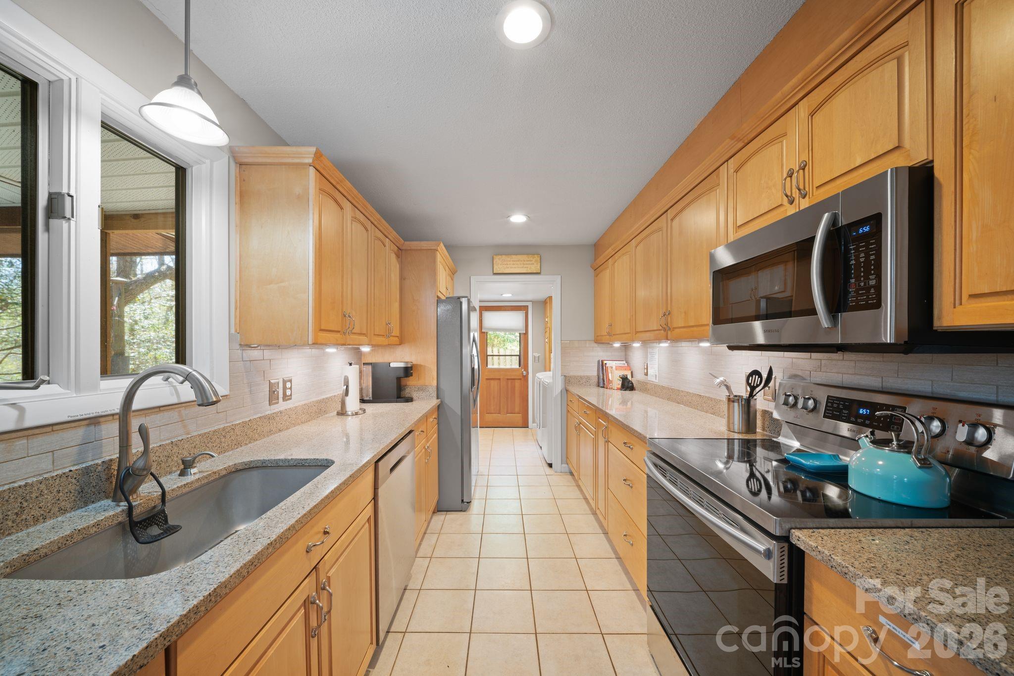 363 S Sequoyah Lane — Brevard