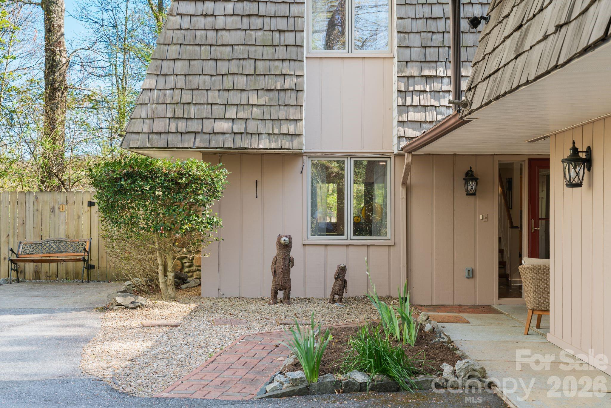 363 S Sequoyah Lane — Brevard