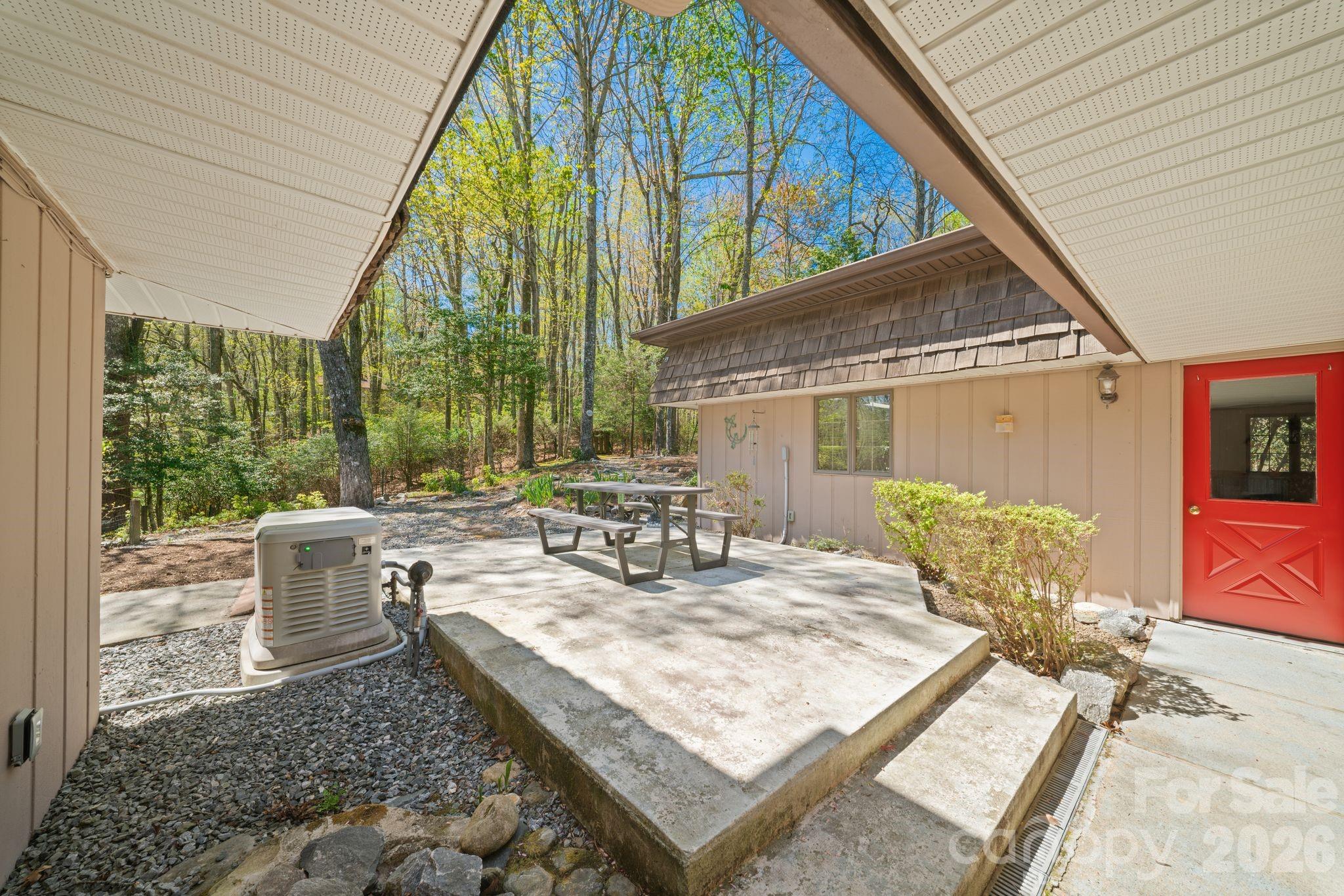 363 S Sequoyah Lane — Brevard