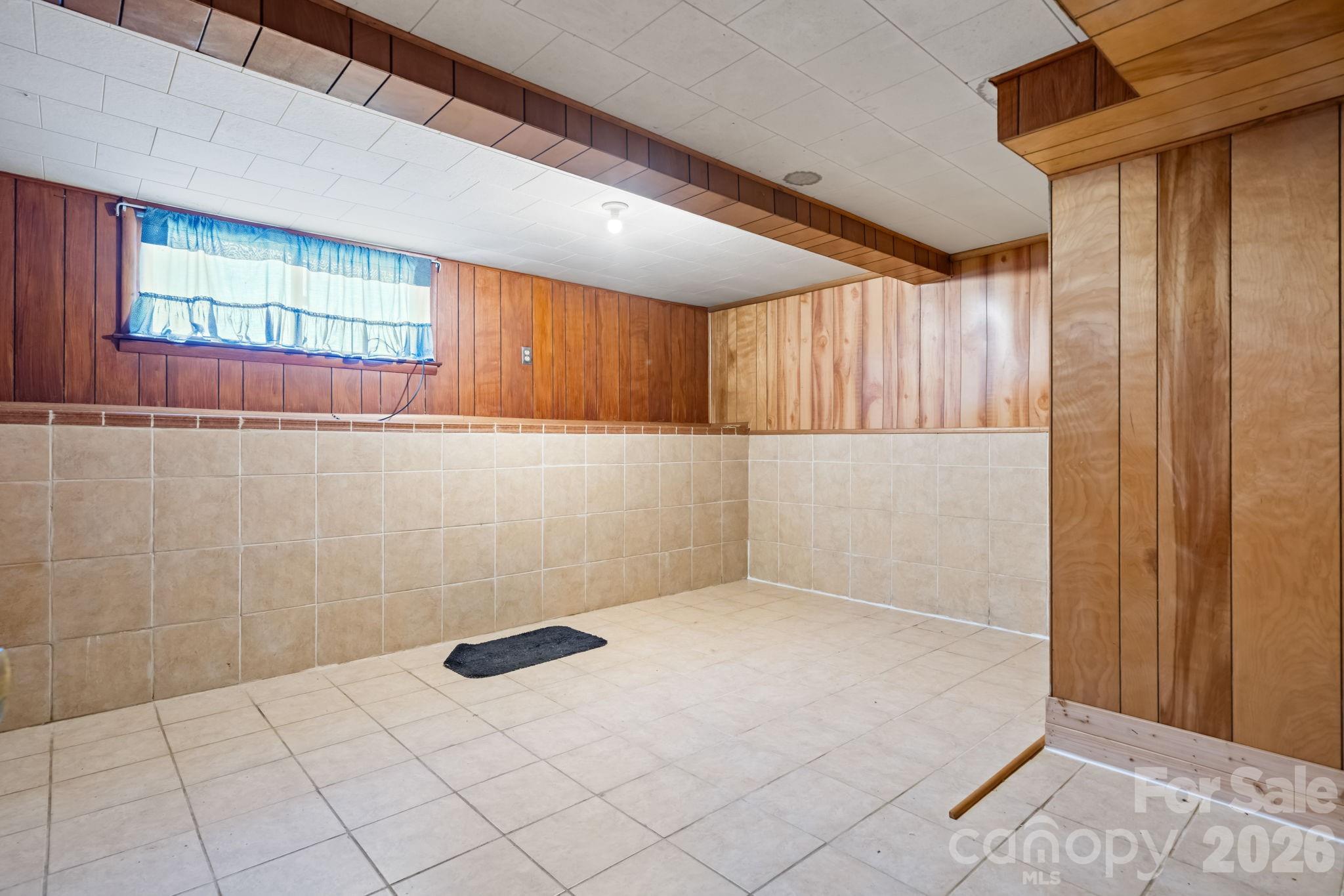 24 Midway Street — Granite Falls
