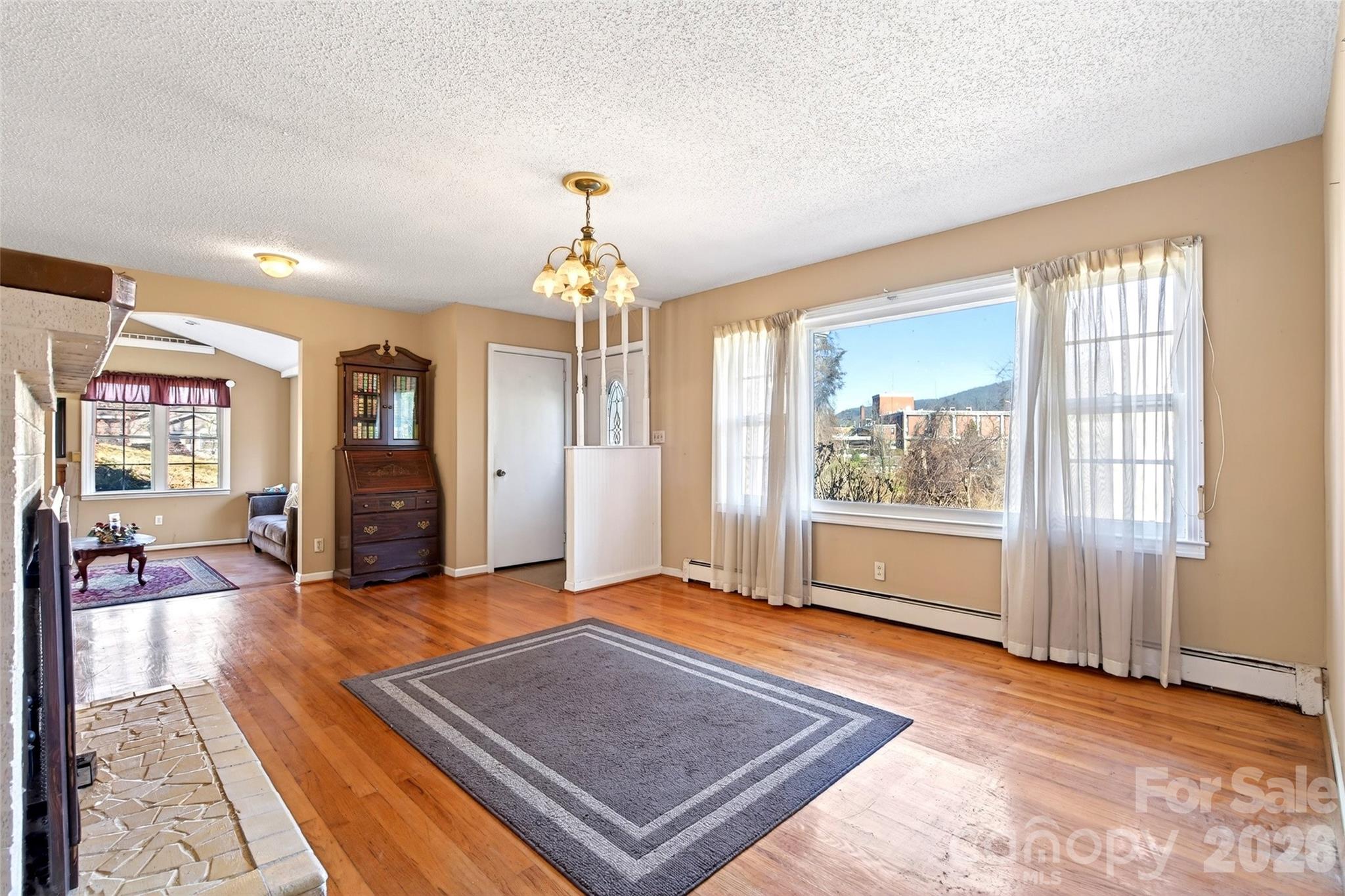 106 Chapel Street — Spruce Pine