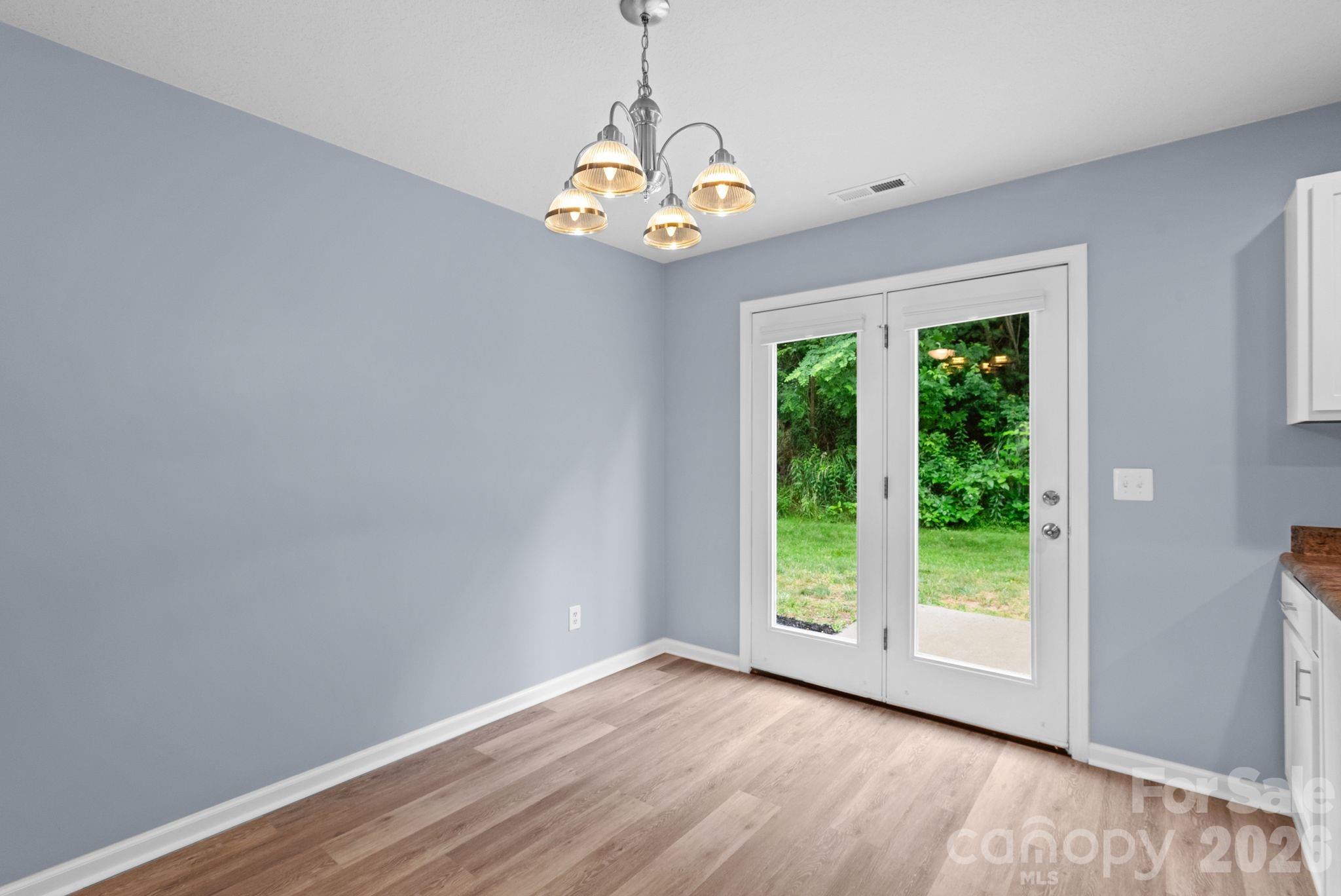 120 Alpine Ridge Drive — Asheville