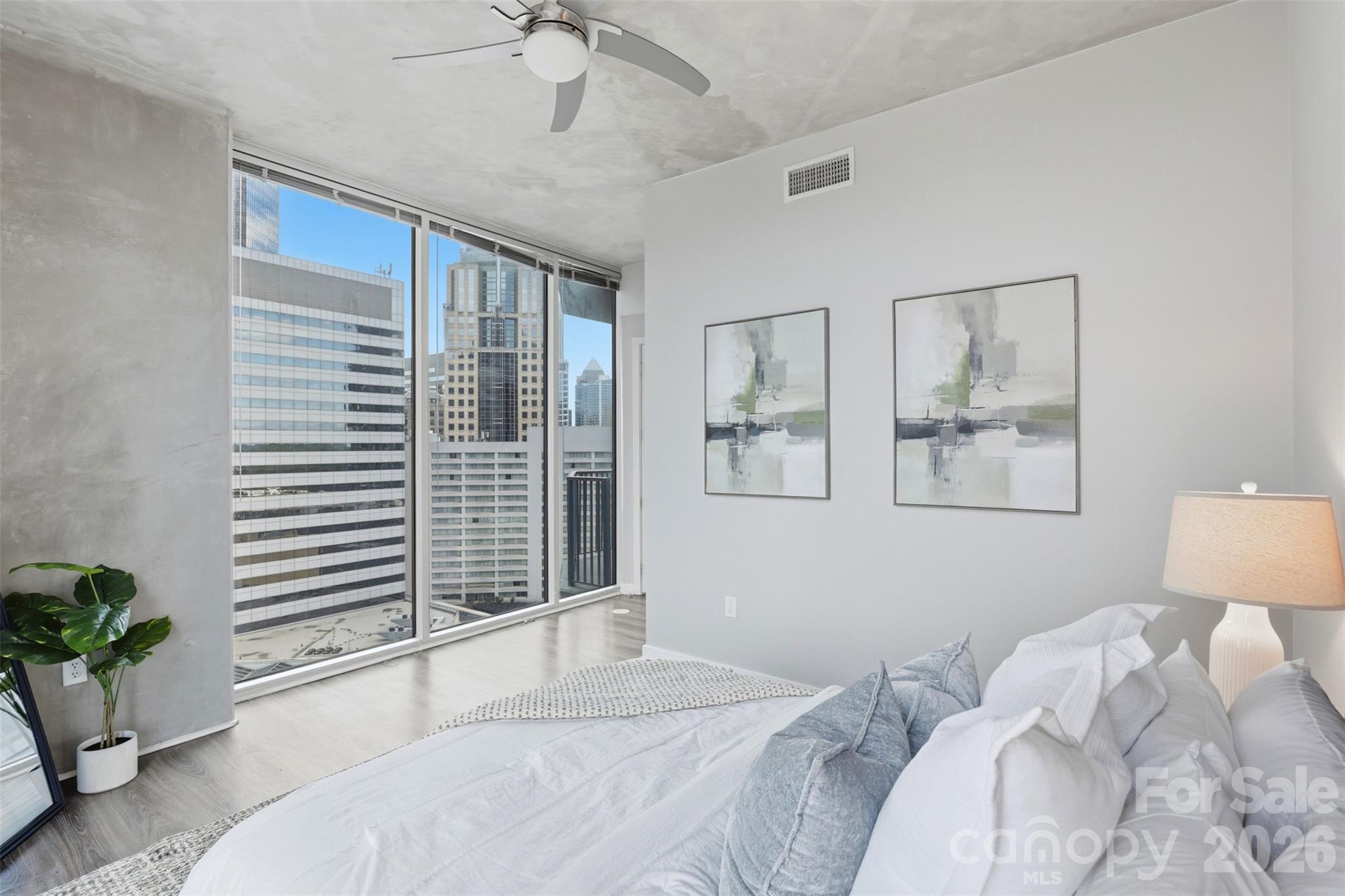 210 N Church Street #1807 — Charlotte