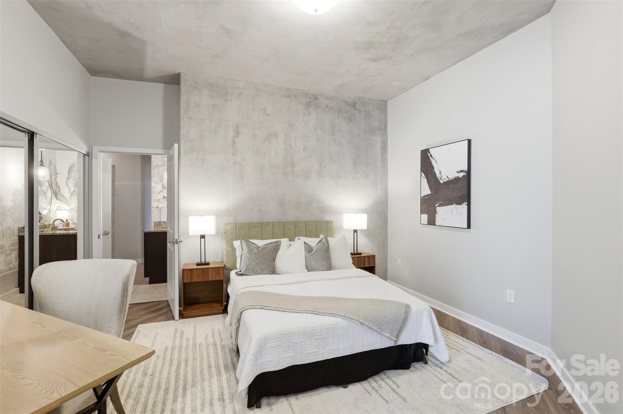 210 N Church Street #1807 — Charlotte