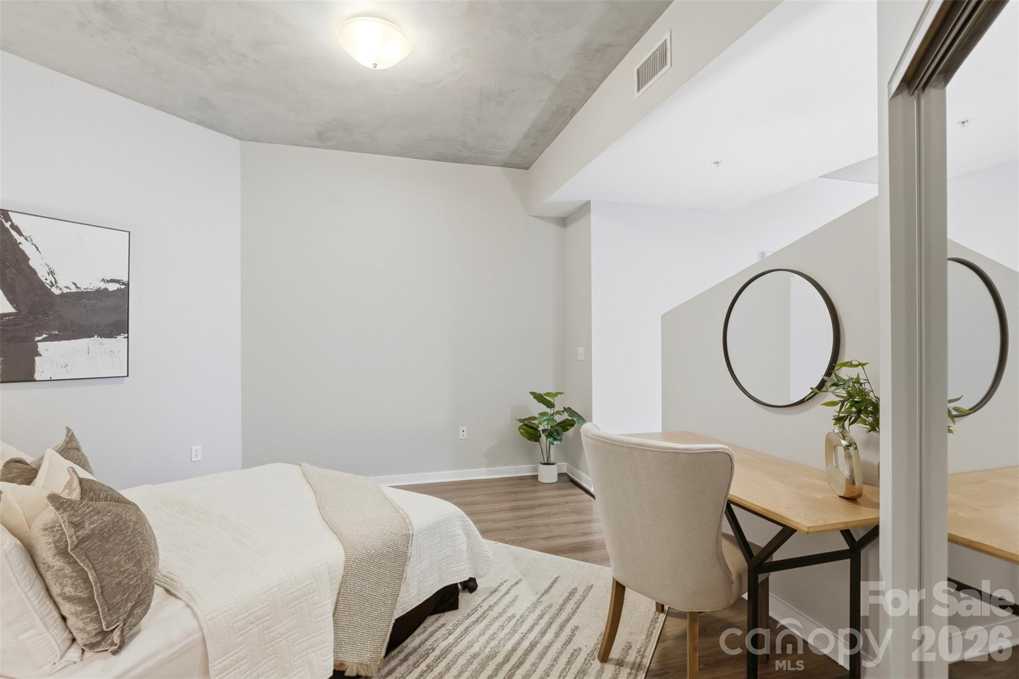210 N Church Street #1807 — Charlotte