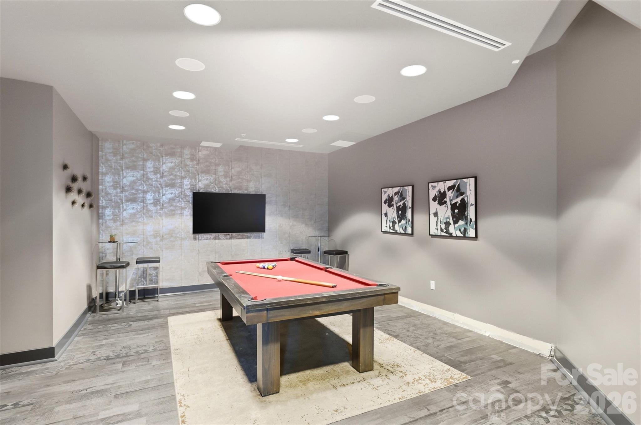210 N Church Street #1807 — Charlotte