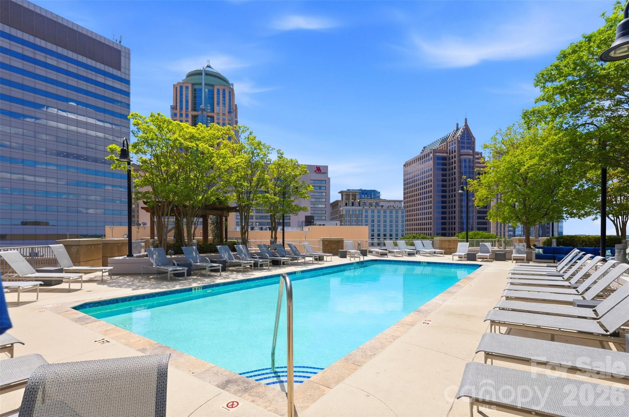 210 N Church Street #1807 — Charlotte