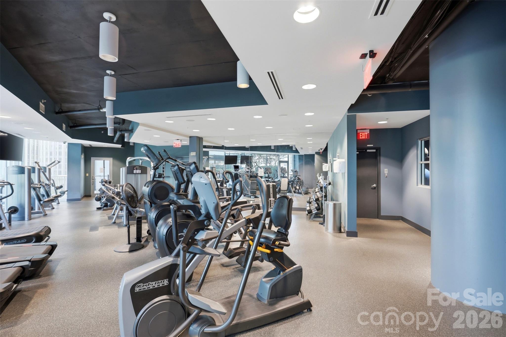 210 N Church Street #1807 — Charlotte