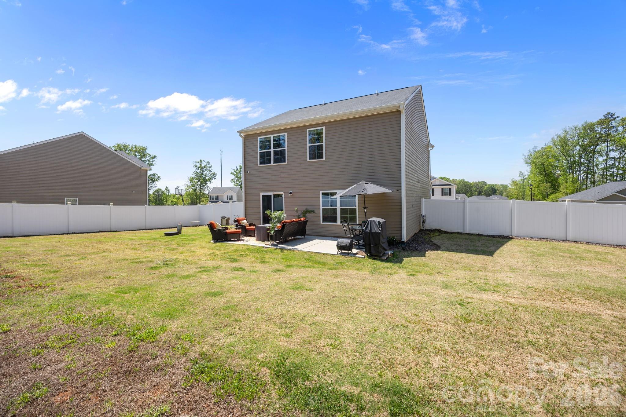 385 Olivia Court — Lexington