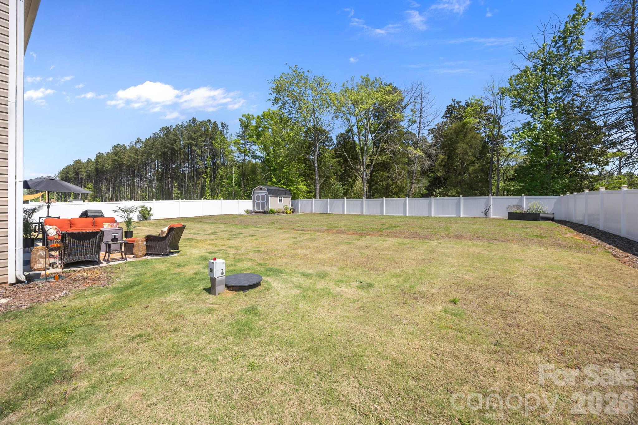 385 Olivia Court — Lexington