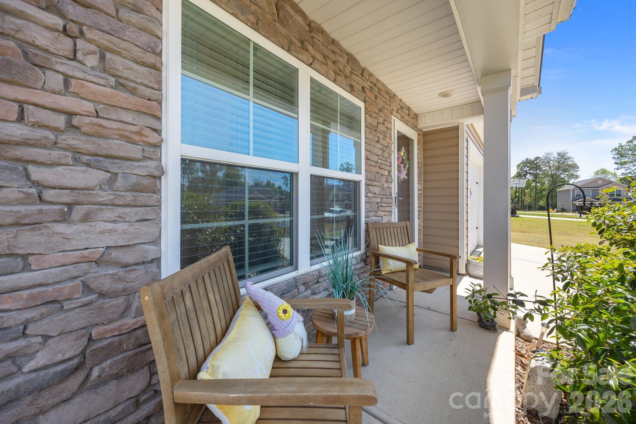 385 Olivia Court — Lexington