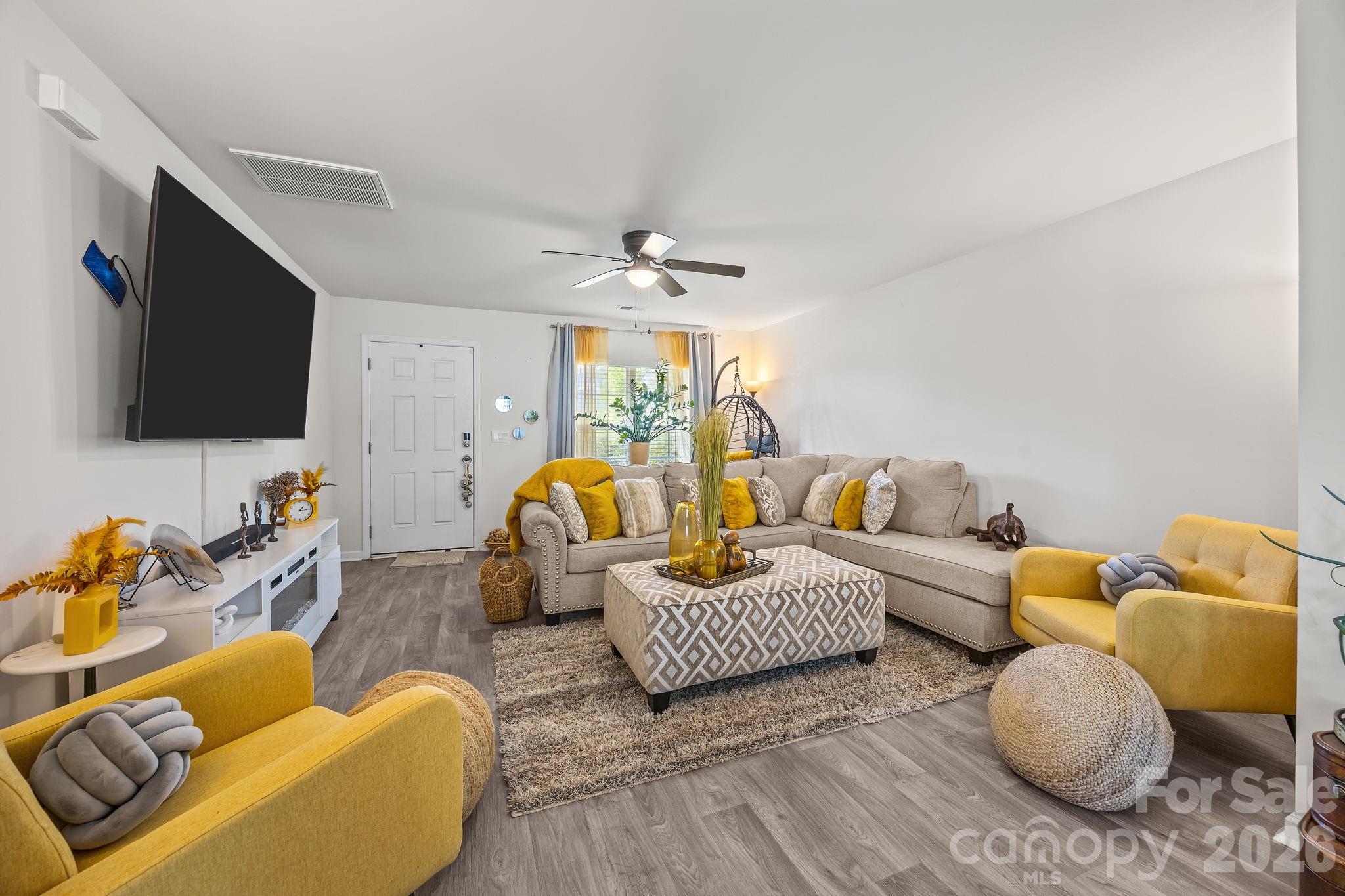 385 Olivia Court — Lexington