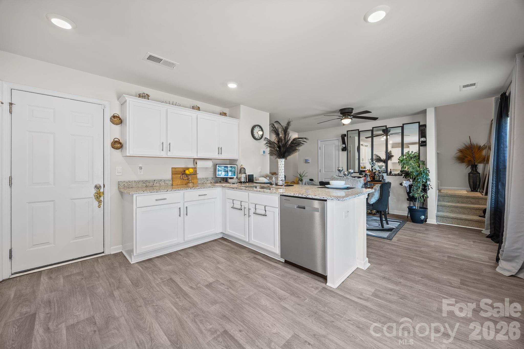 385 Olivia Court — Lexington