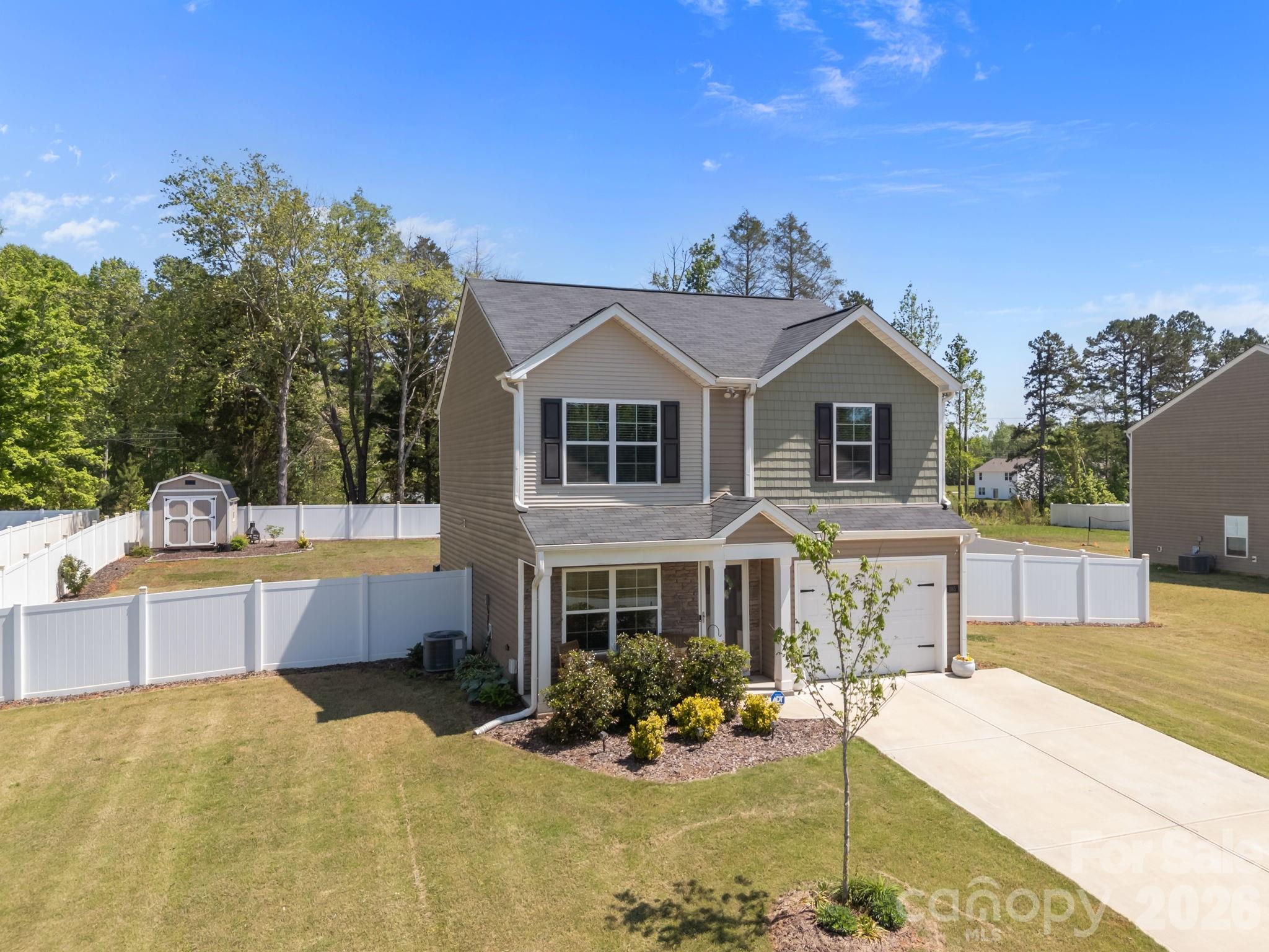 385 Olivia Court — Lexington