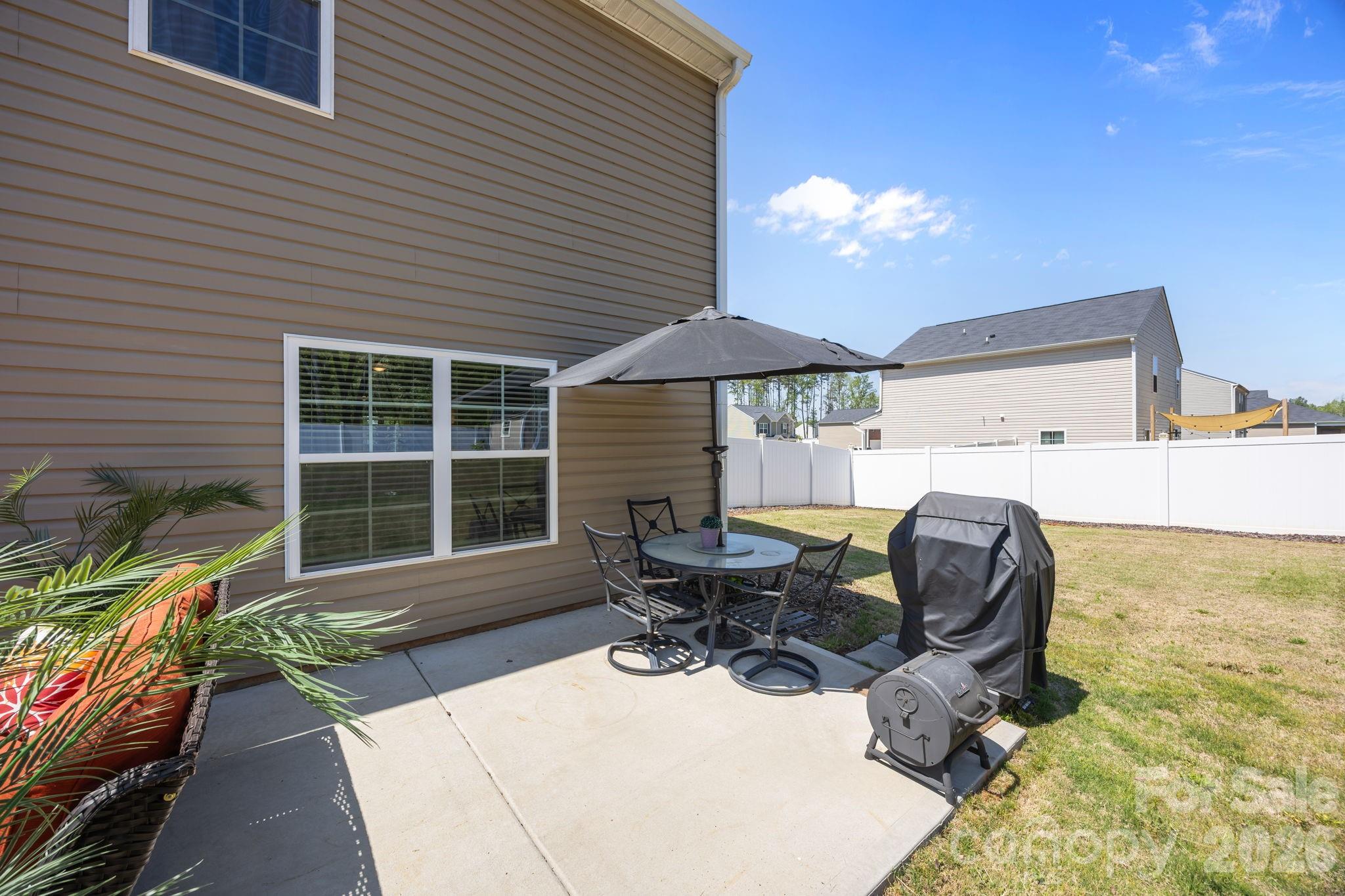 385 Olivia Court — Lexington