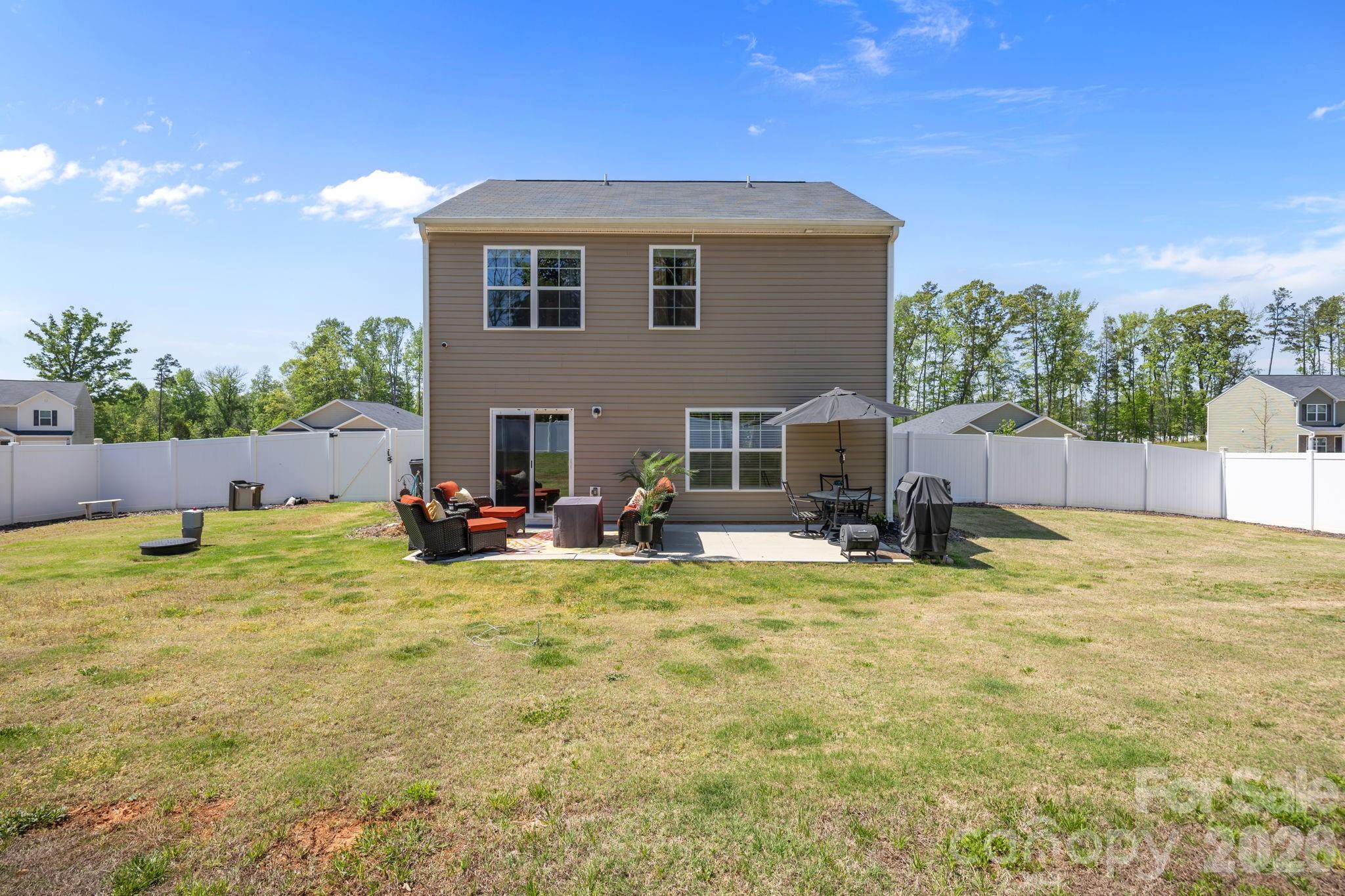 385 Olivia Court — Lexington