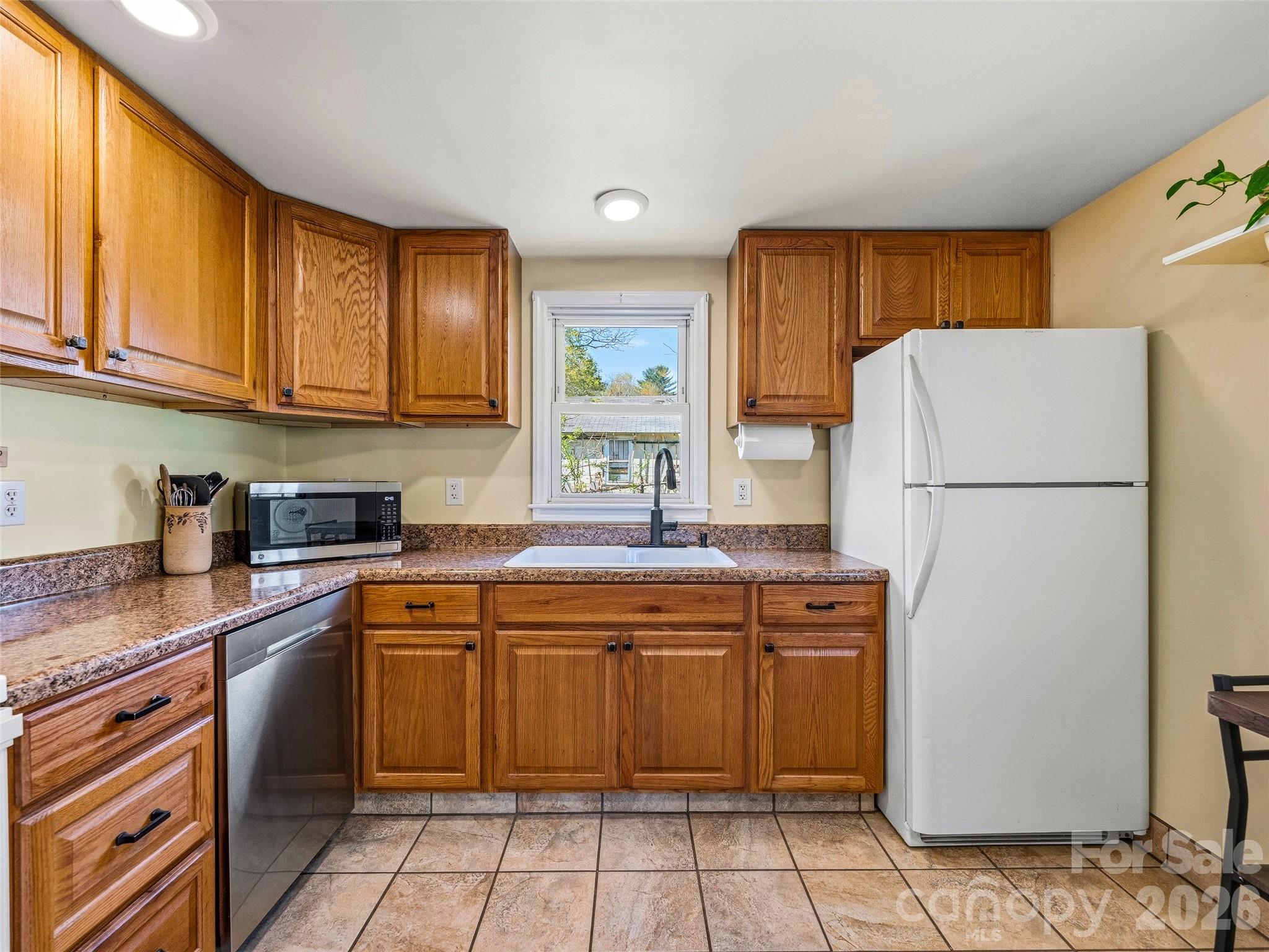 125 Lower Edgewood Road — Candler