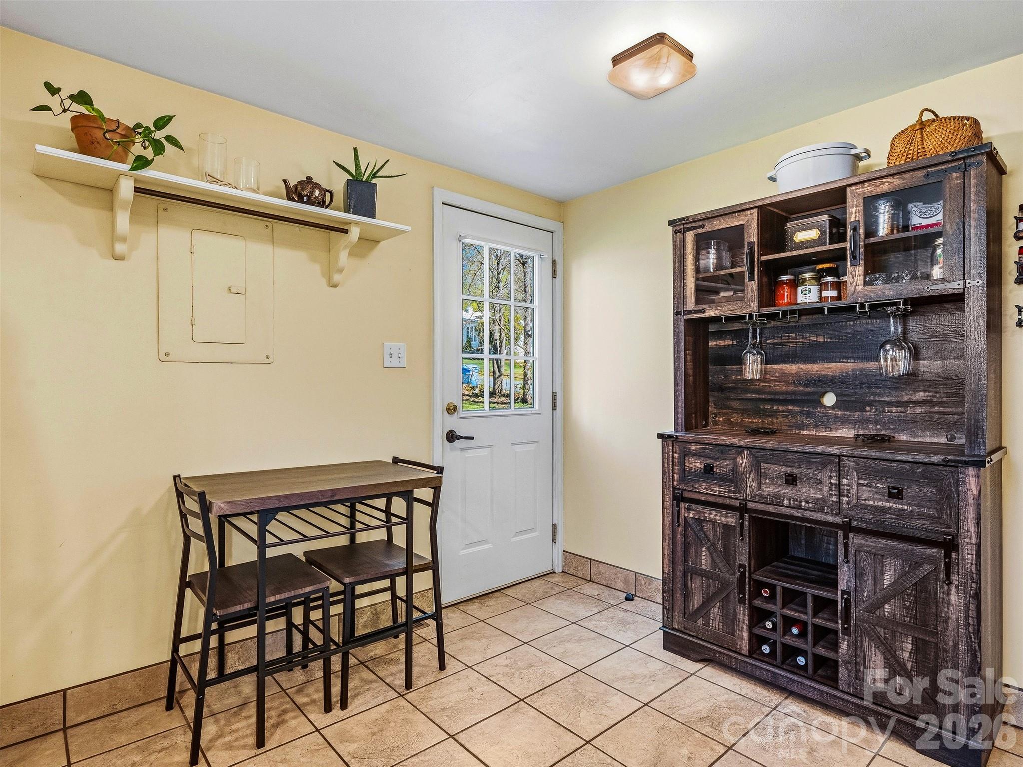 125 Lower Edgewood Road — Candler