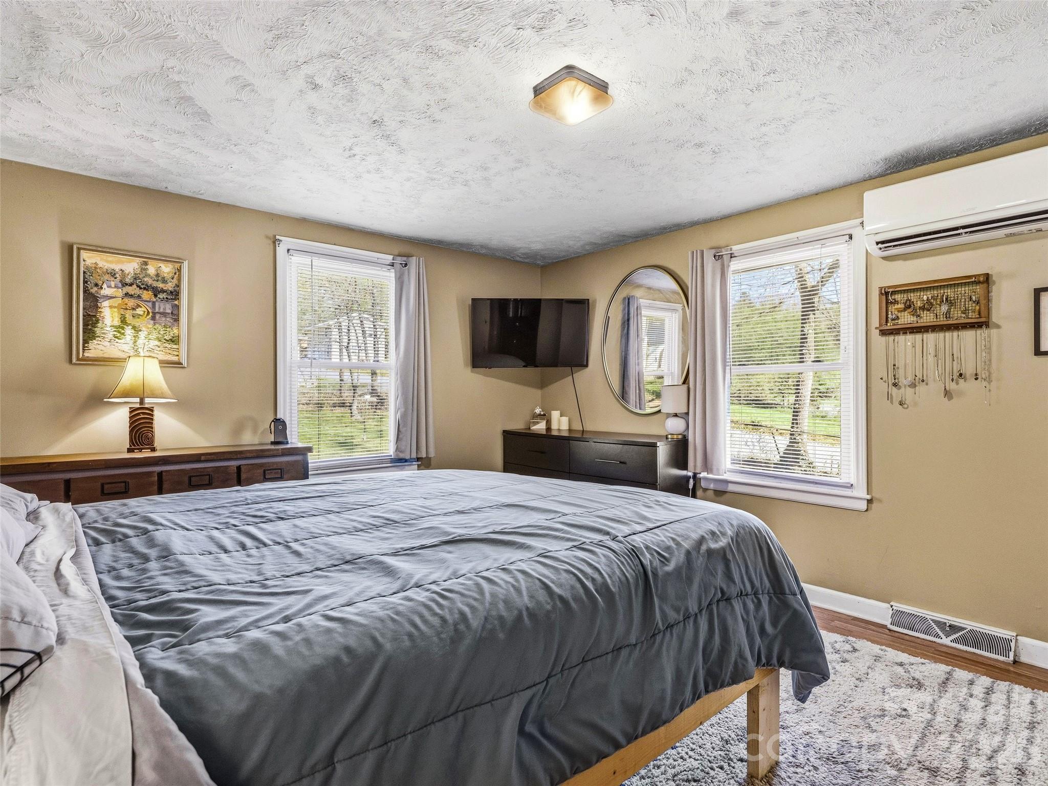 125 Lower Edgewood Road — Candler