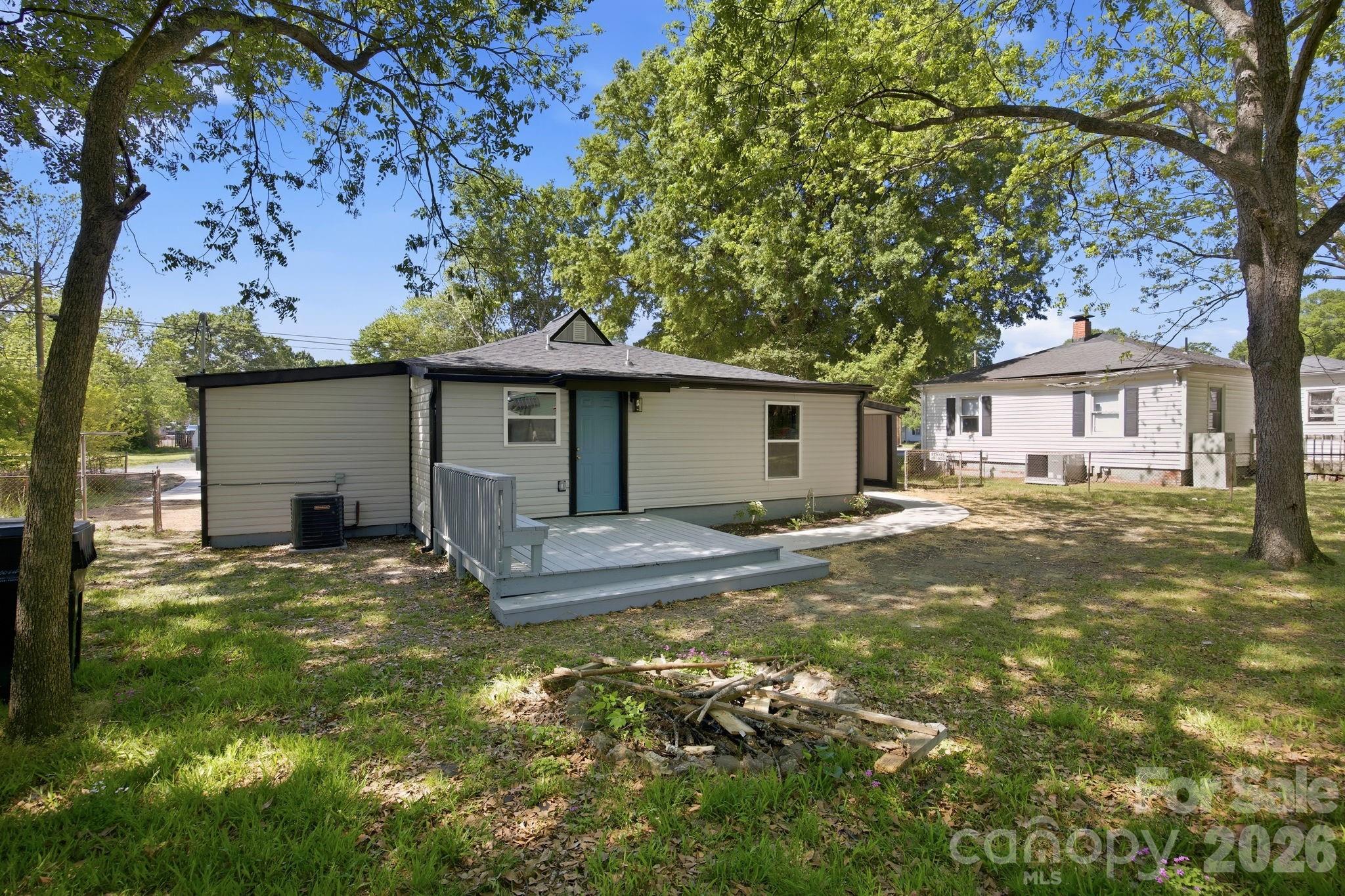 308 HIGHLAND Avenue SW — Concord