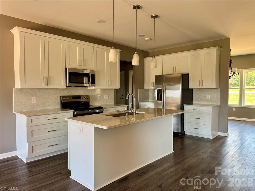 130 Oak Pointe Lane — Wilkesboro