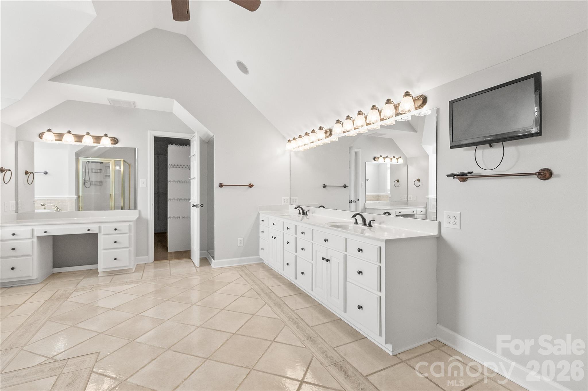 1178 NC 182 Highway — Lincolnton