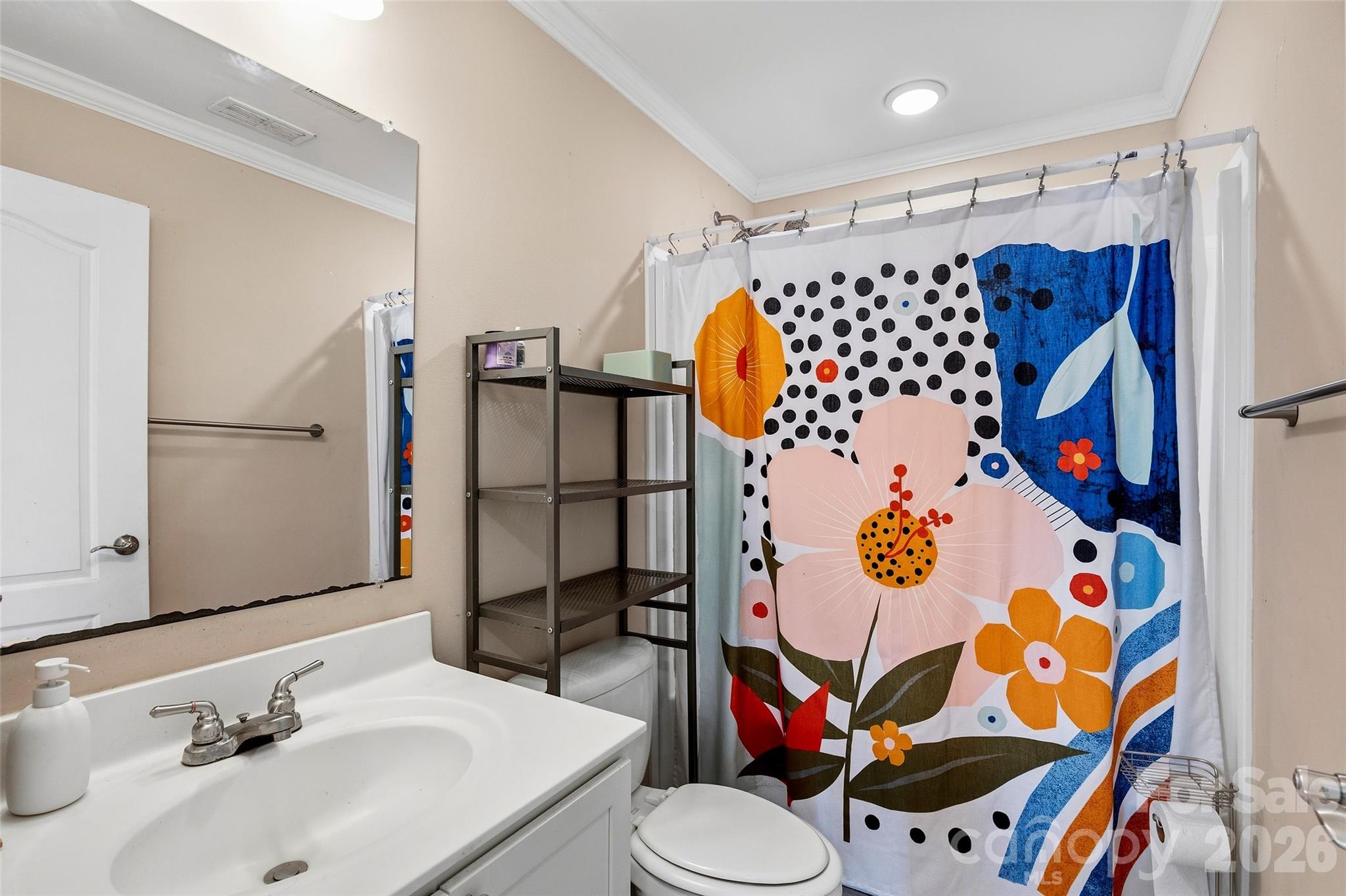 26 Brigman Road — Weaverville