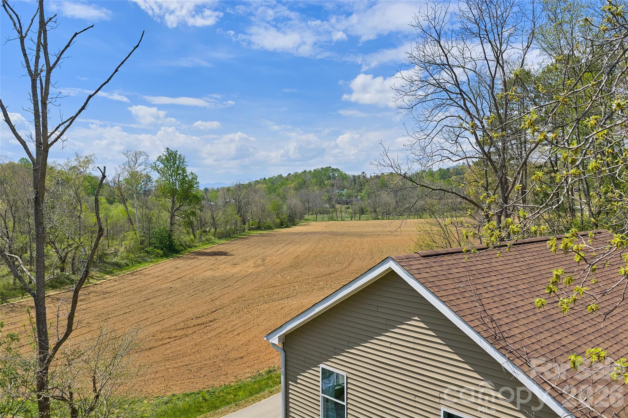 26 Brigman Road — Weaverville