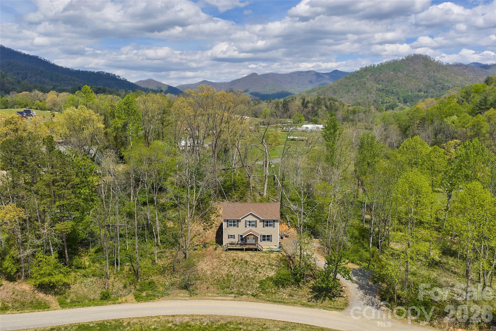 26 Brigman Road — Weaverville