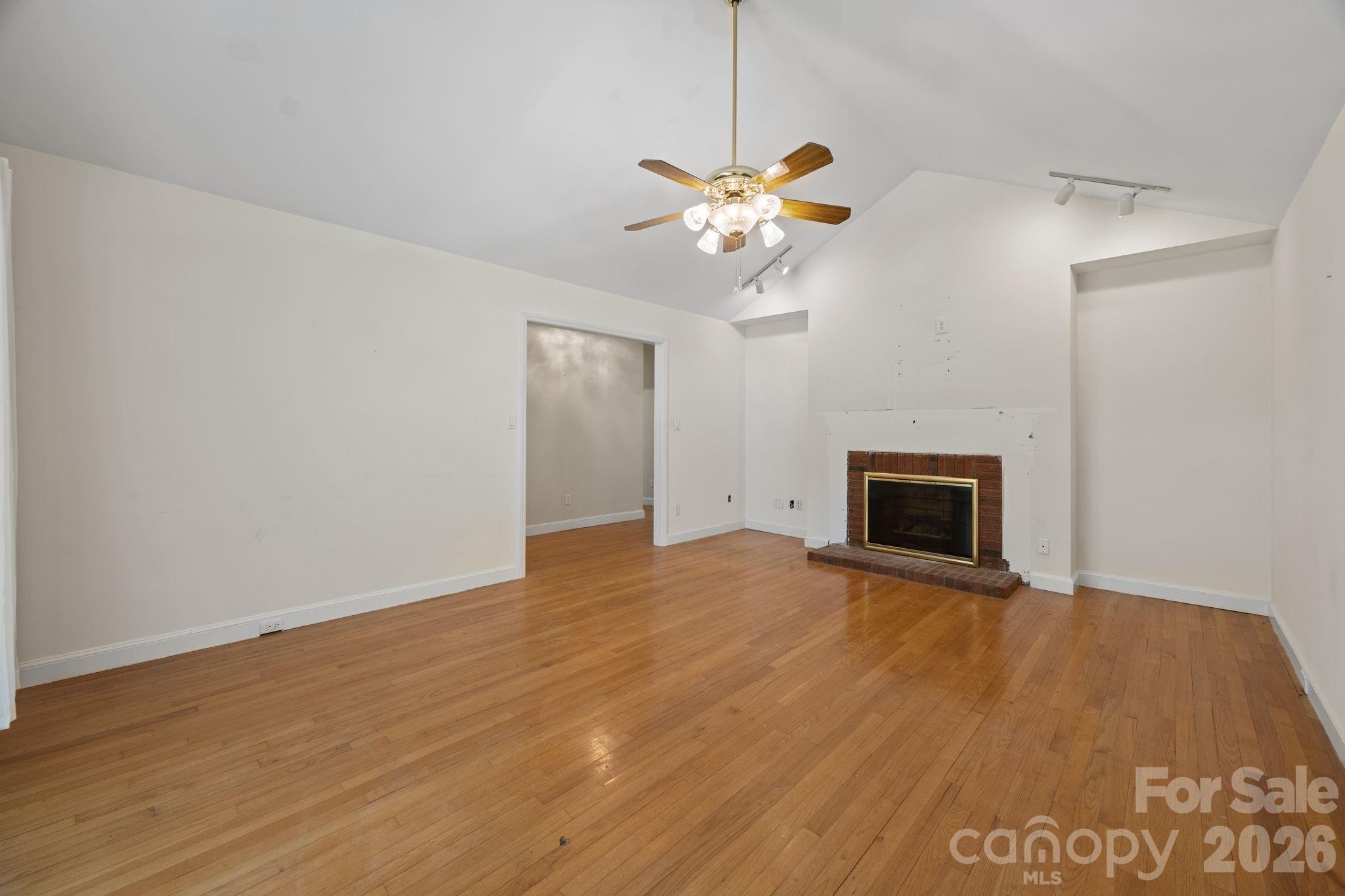 924 Cameron Court — Monroe